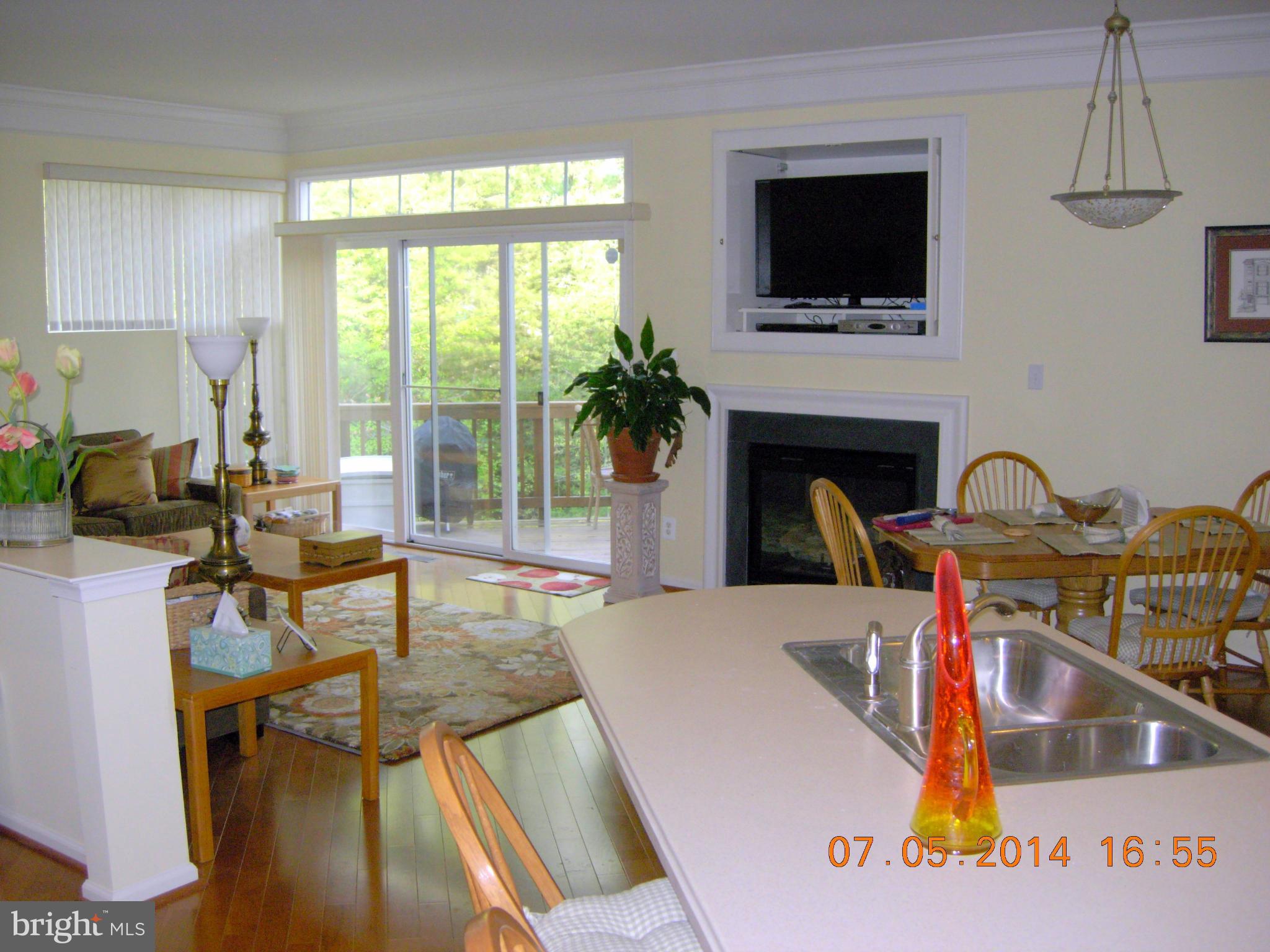 SIGNATURE AT BROADLANDS - Residential