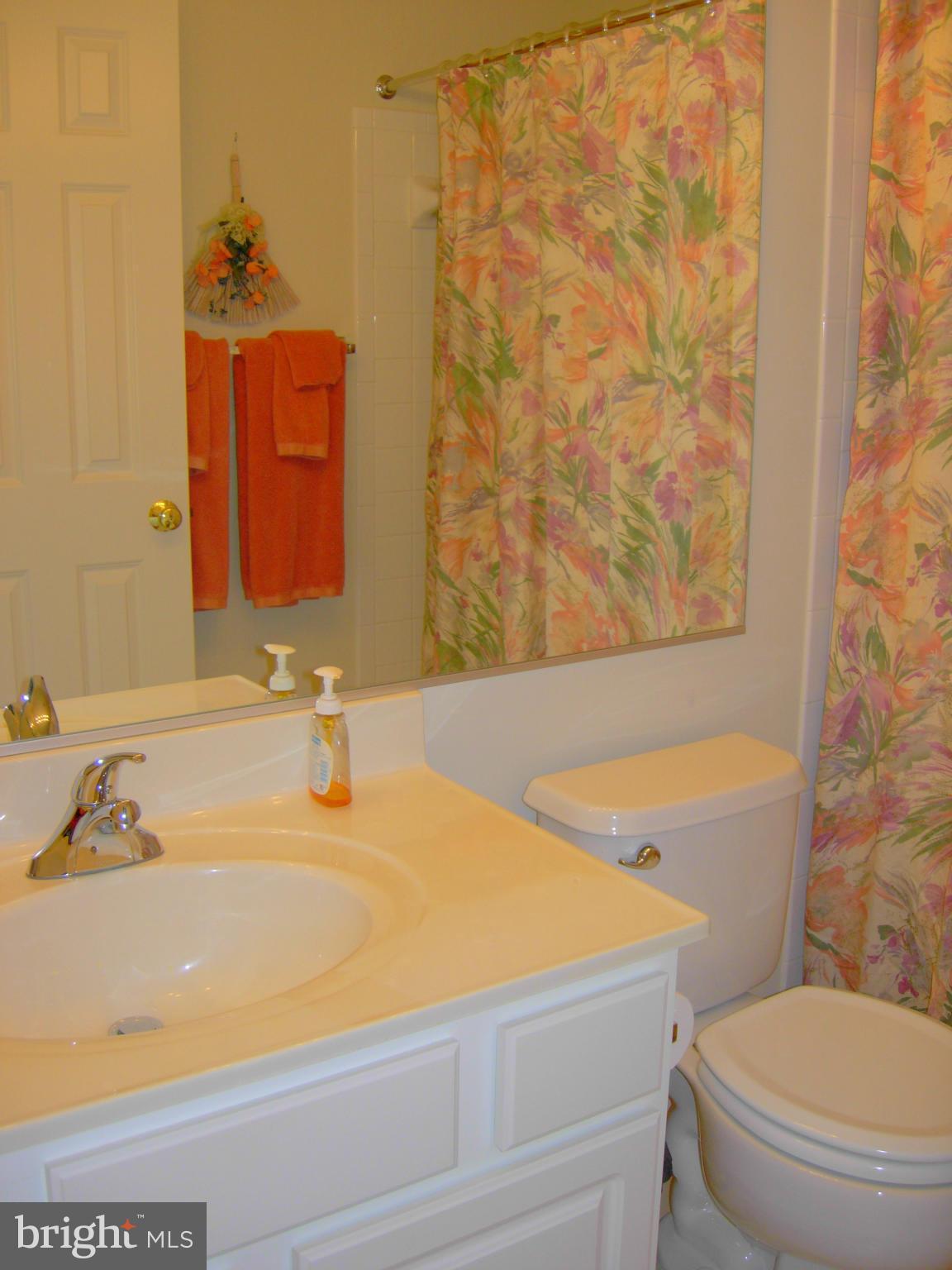 SIGNATURE AT BROADLANDS - Residential