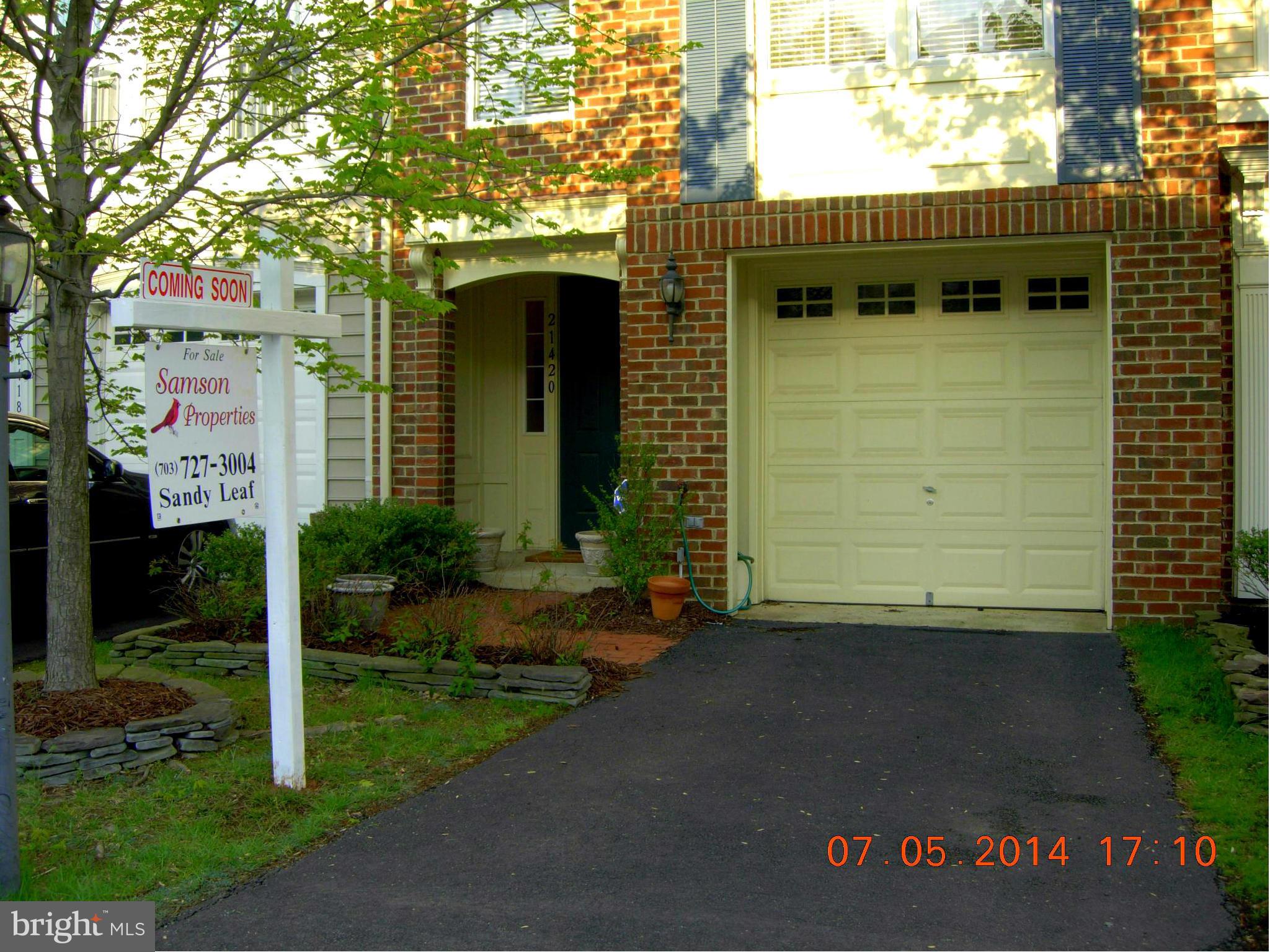 SIGNATURE AT BROADLANDS - Residential