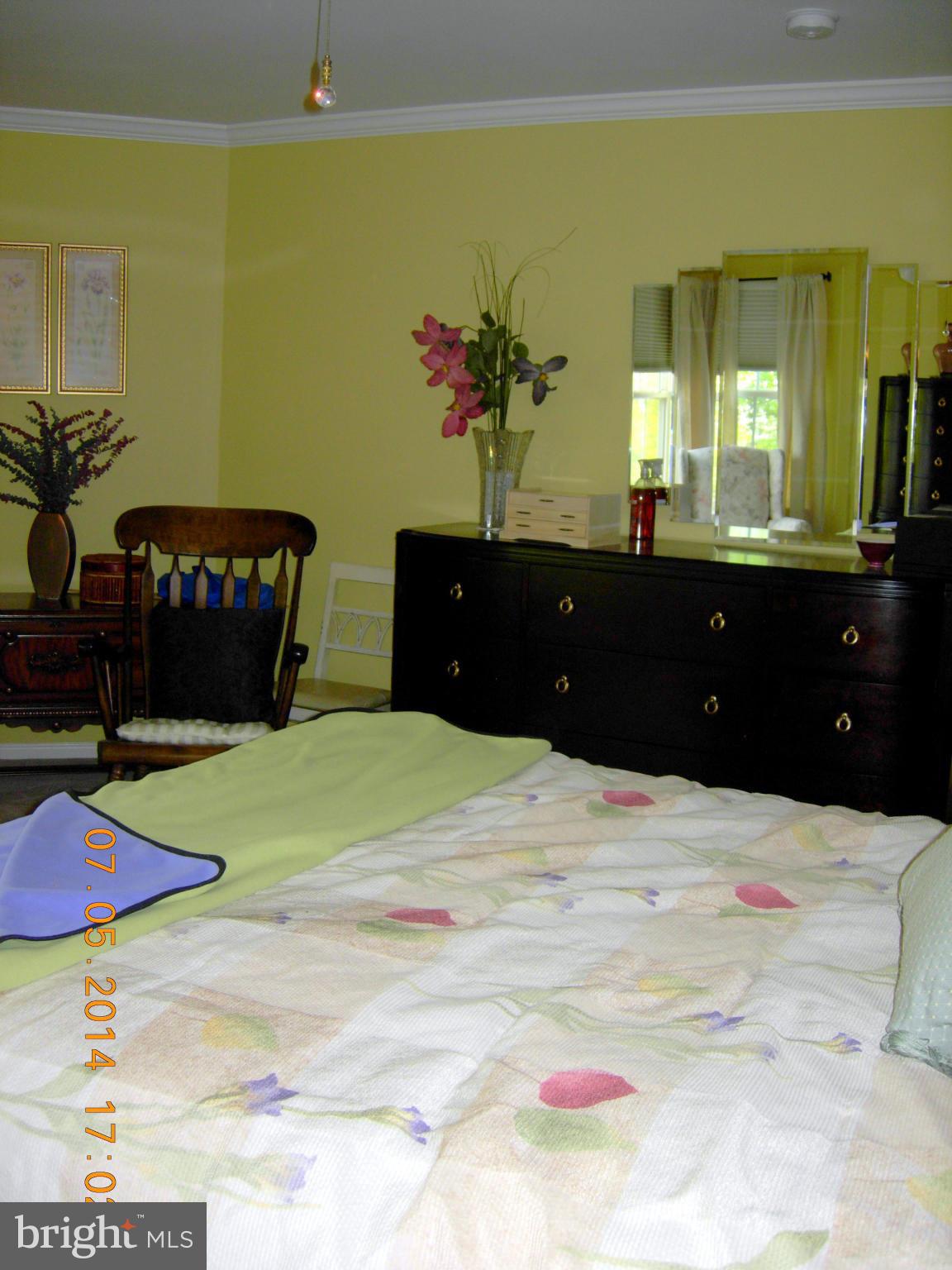 SIGNATURE AT BROADLANDS - Residential