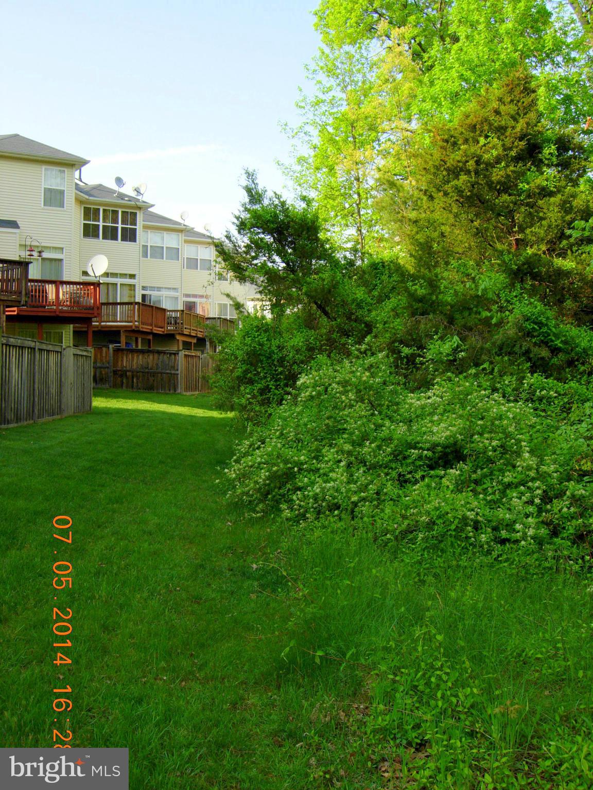 SIGNATURE AT BROADLANDS - Residential