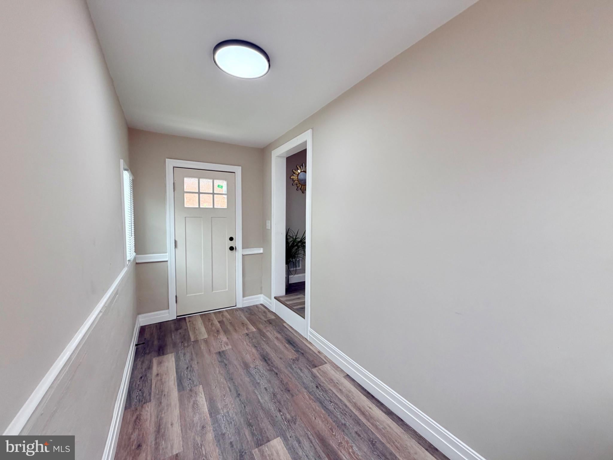 19 W MADISON STREET
