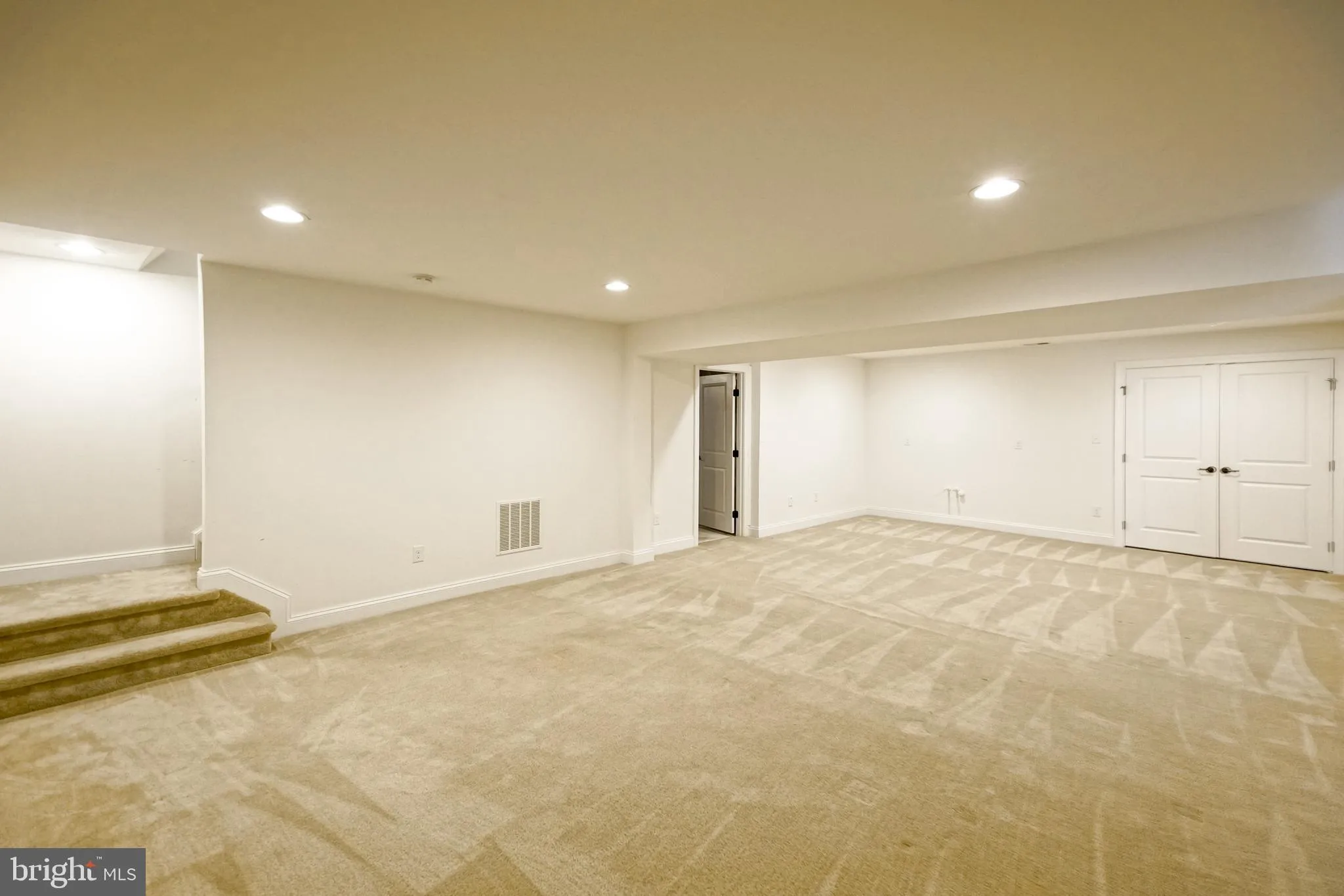 Lewes, Delaware 19958, United States, 3 Bedrooms Bedrooms, ,3 BathroomsBathrooms,Residential,Contingent,216075