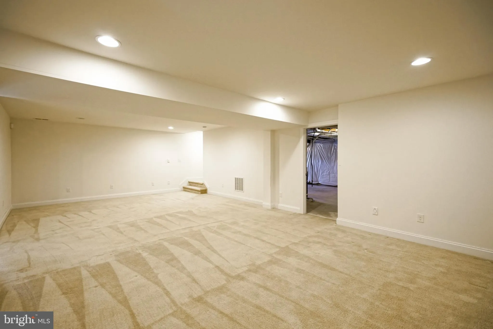 Lewes, Delaware 19958, United States, 3 Bedrooms Bedrooms, ,3 BathroomsBathrooms,Residential,Contingent,216075