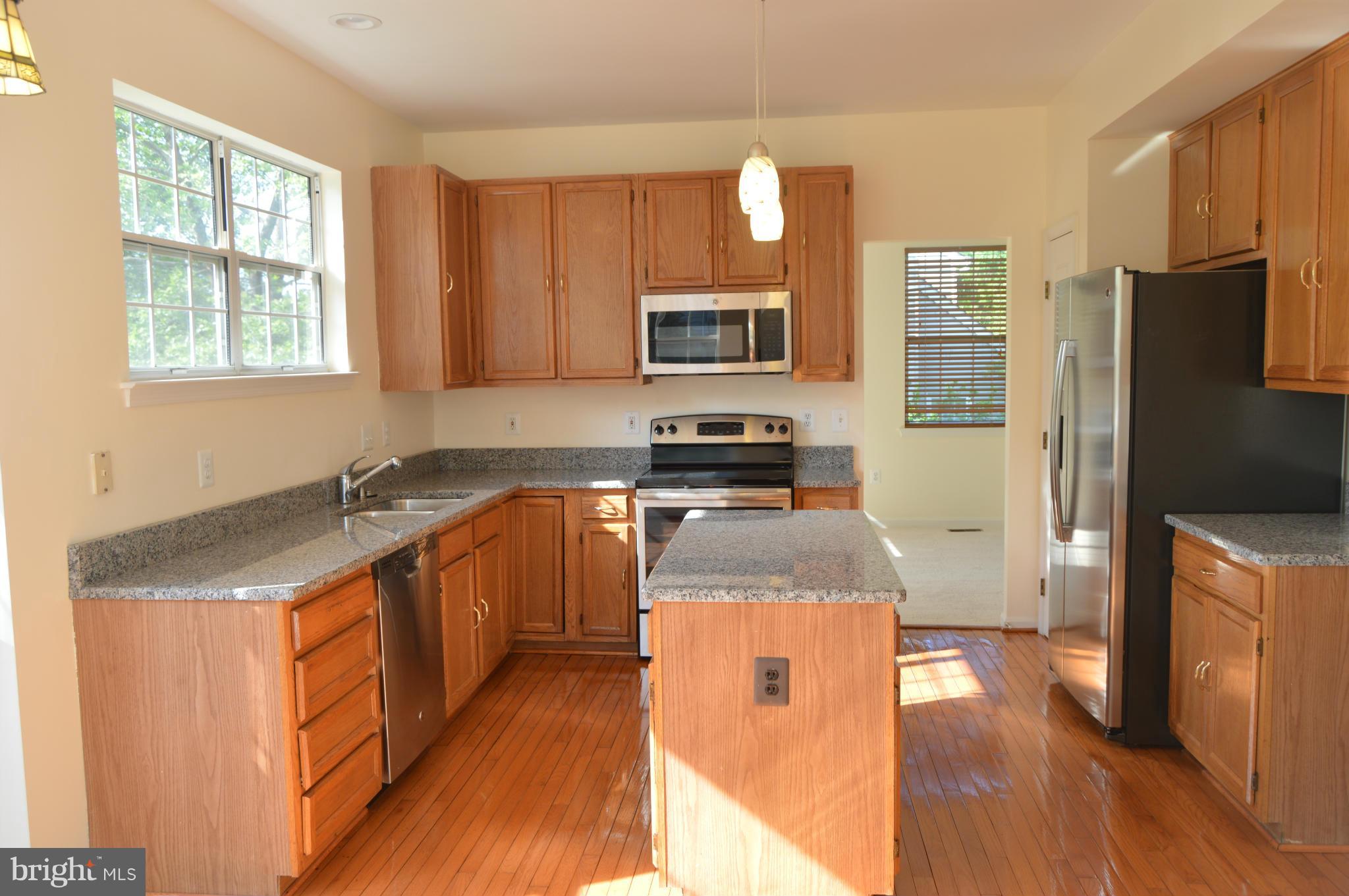 STONE RIVER - Residential Lease