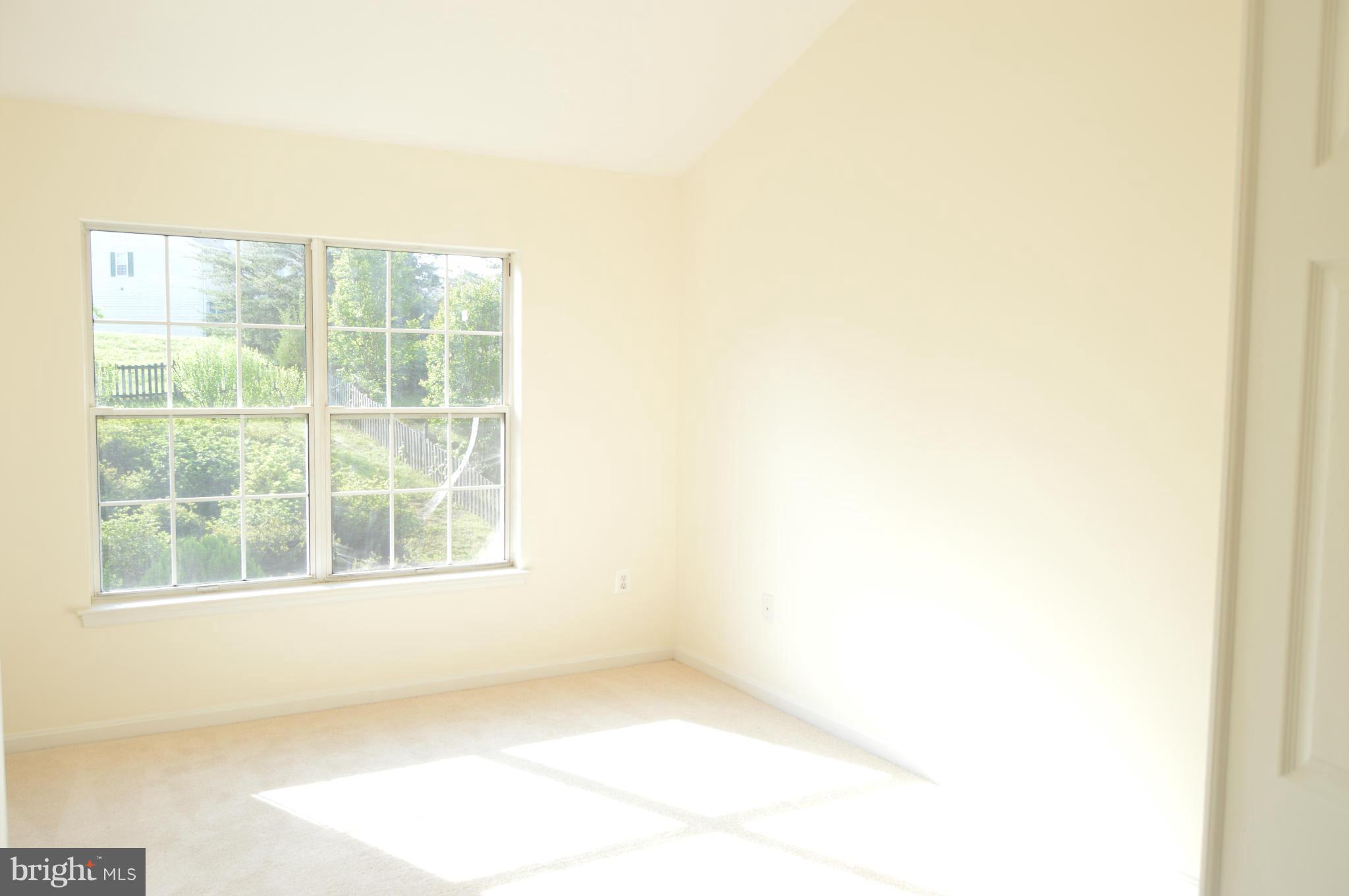 STONE RIVER - Residential Lease