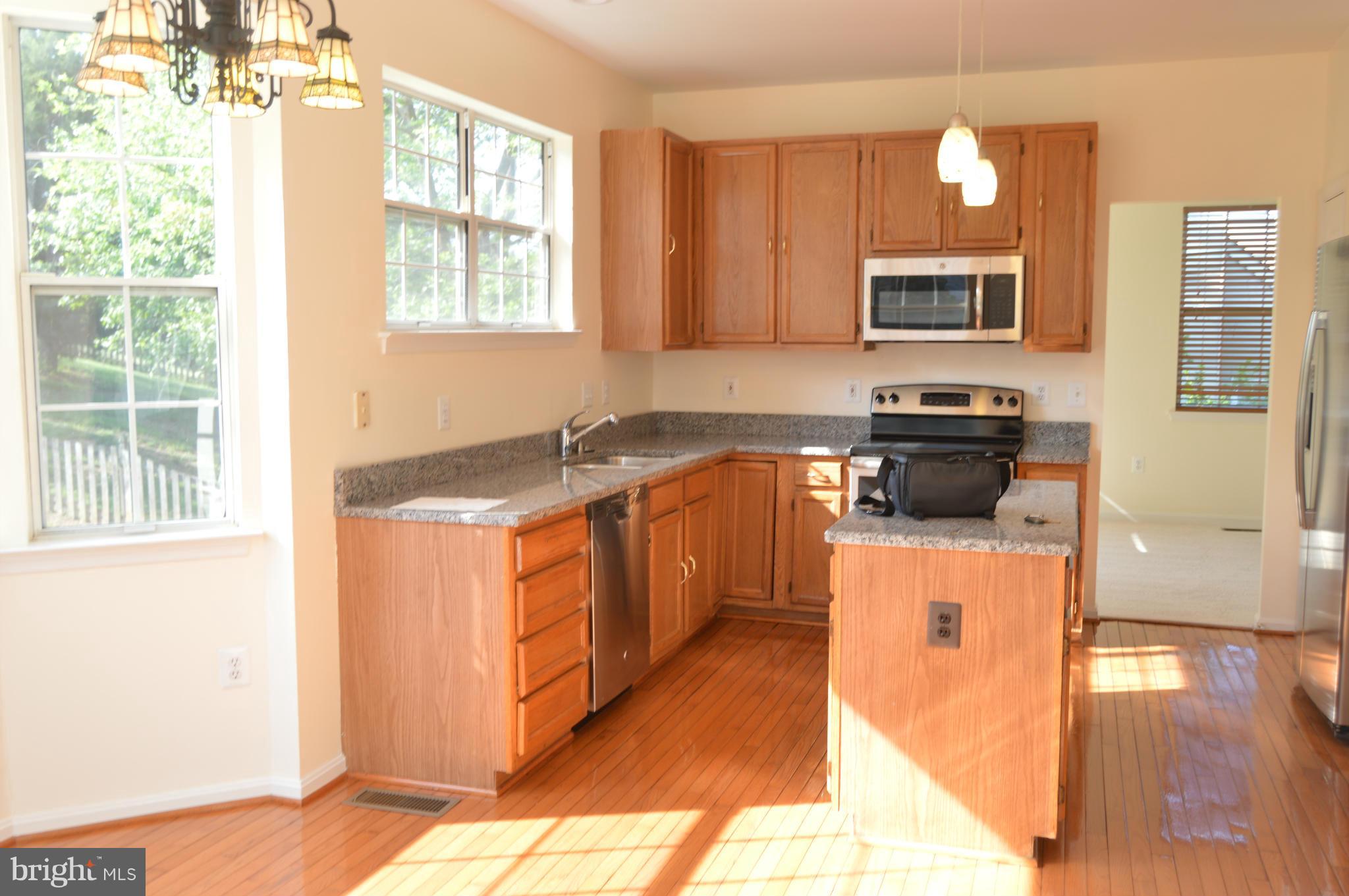 STONE RIVER - Residential Lease