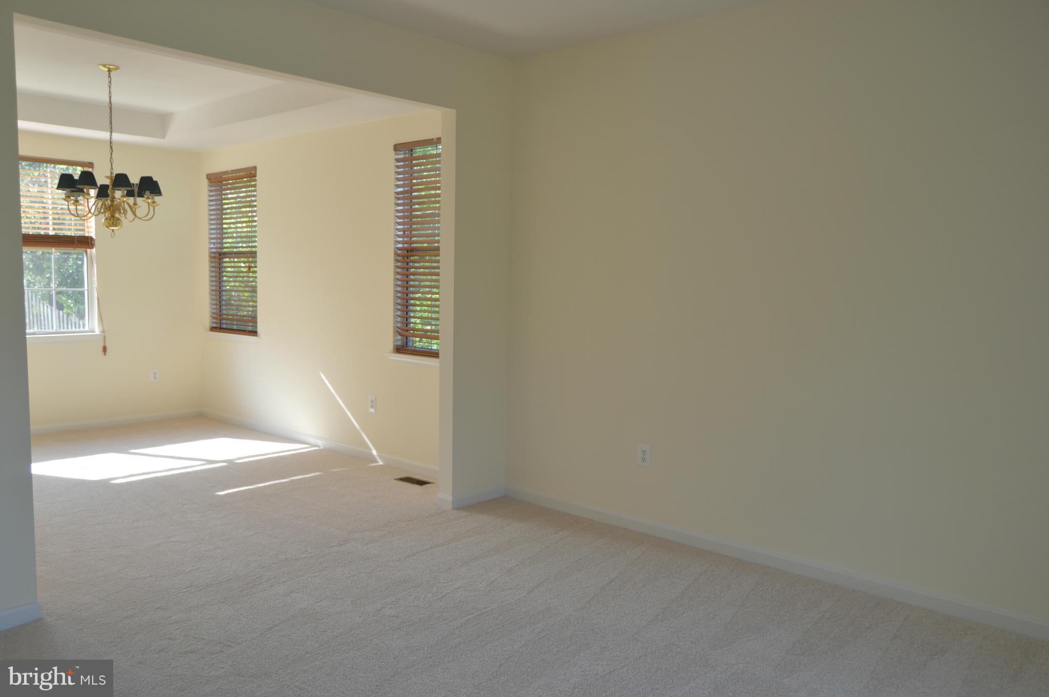 STONE RIVER - Residential Lease