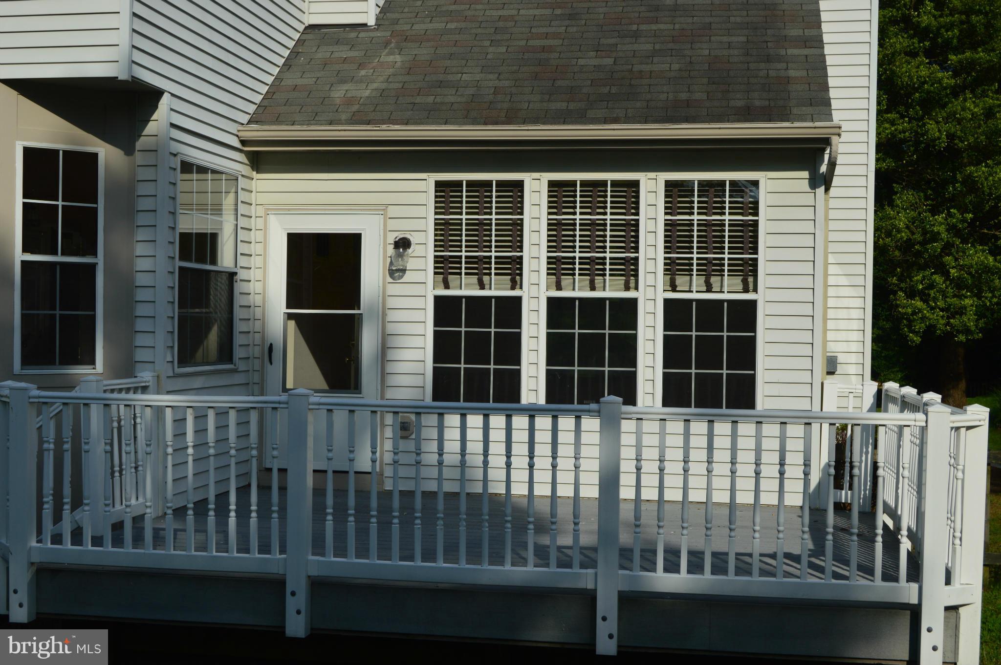 STONE RIVER - Residential Lease