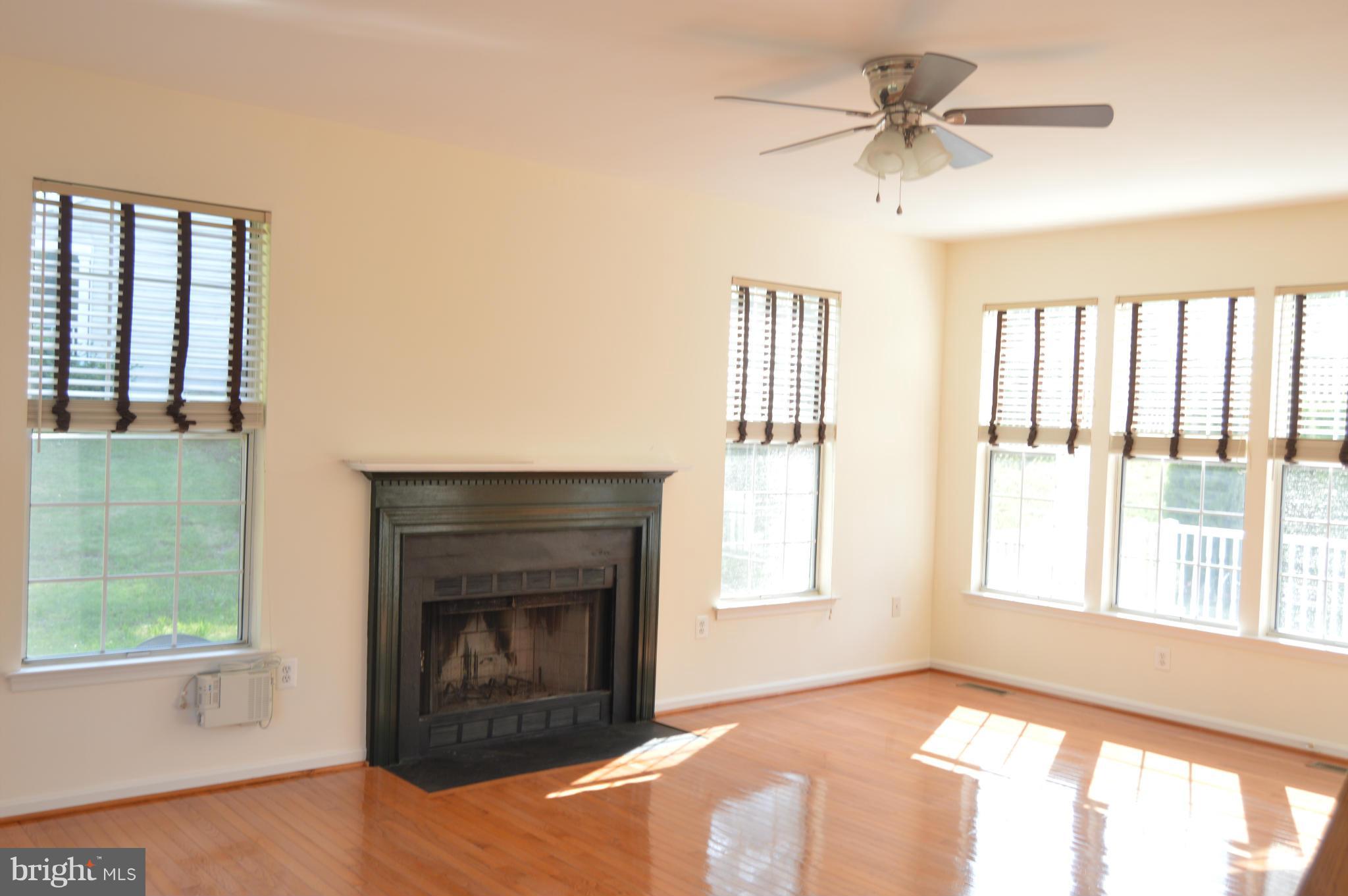 STONE RIVER - Residential Lease