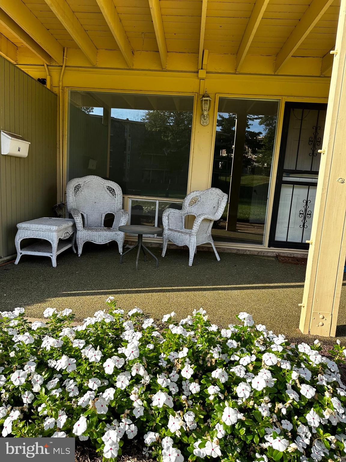 HOLLY HILL CONDOMINIUMS - Residential Lease