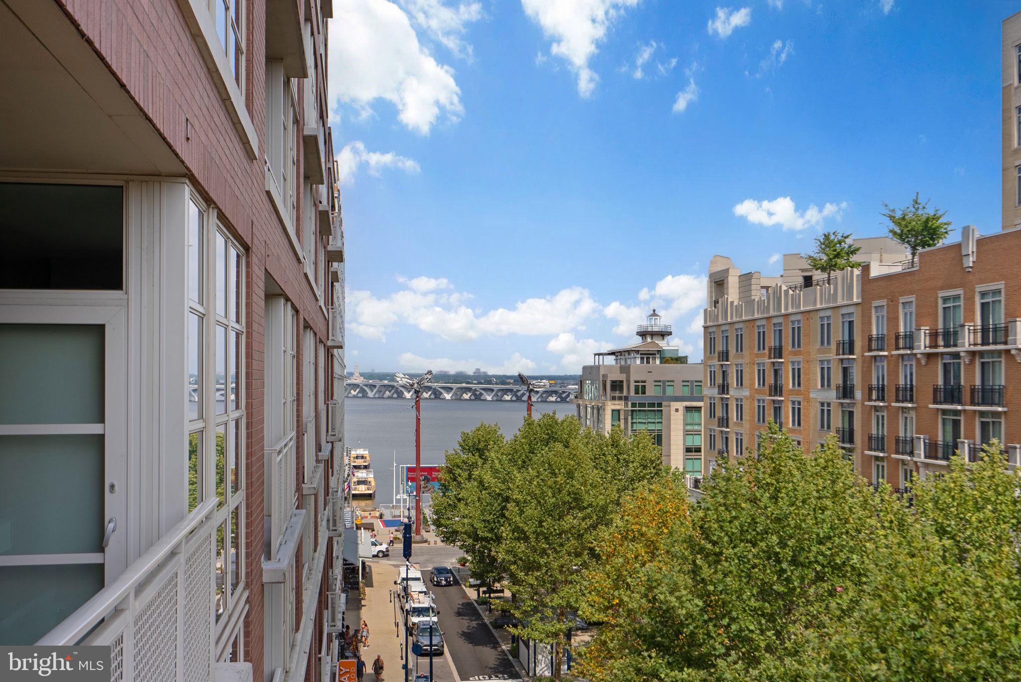 FLEET STREET CONDOMINIUMS - Residential