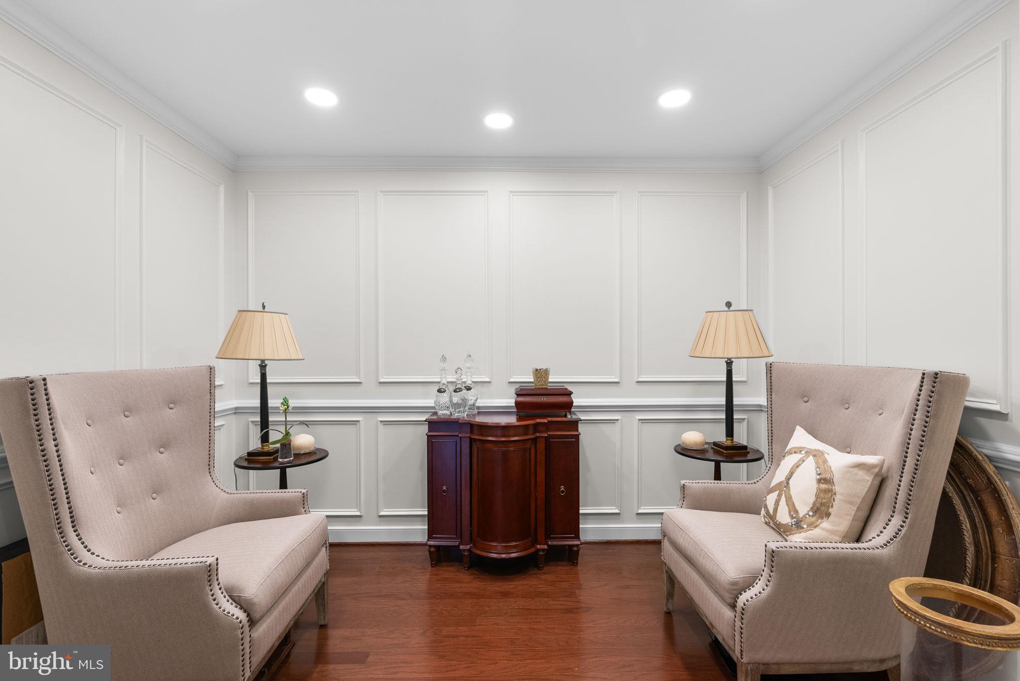 FLEET STREET CONDOMINIUMS - Residential