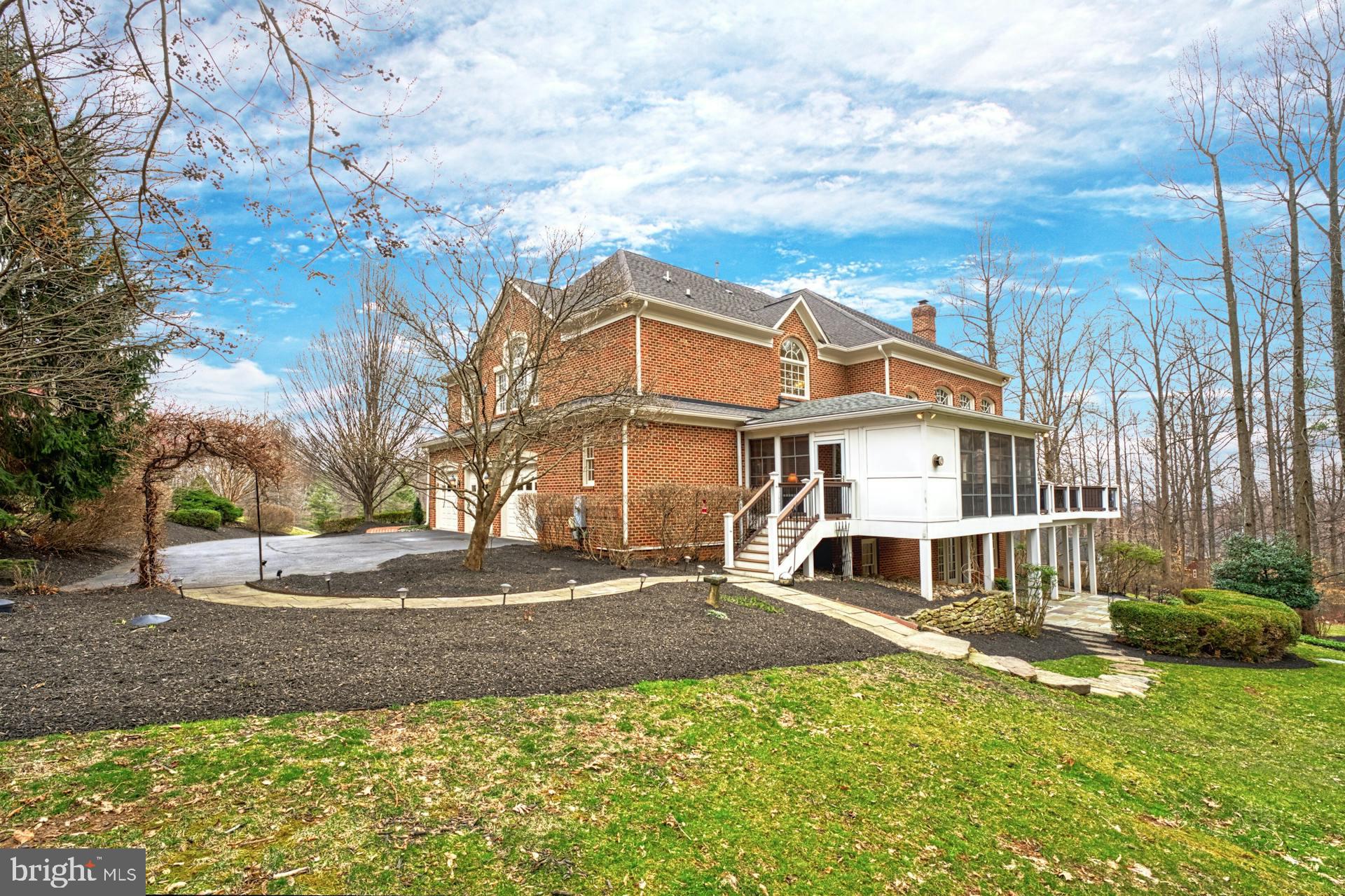 BEACON HILL - Residential