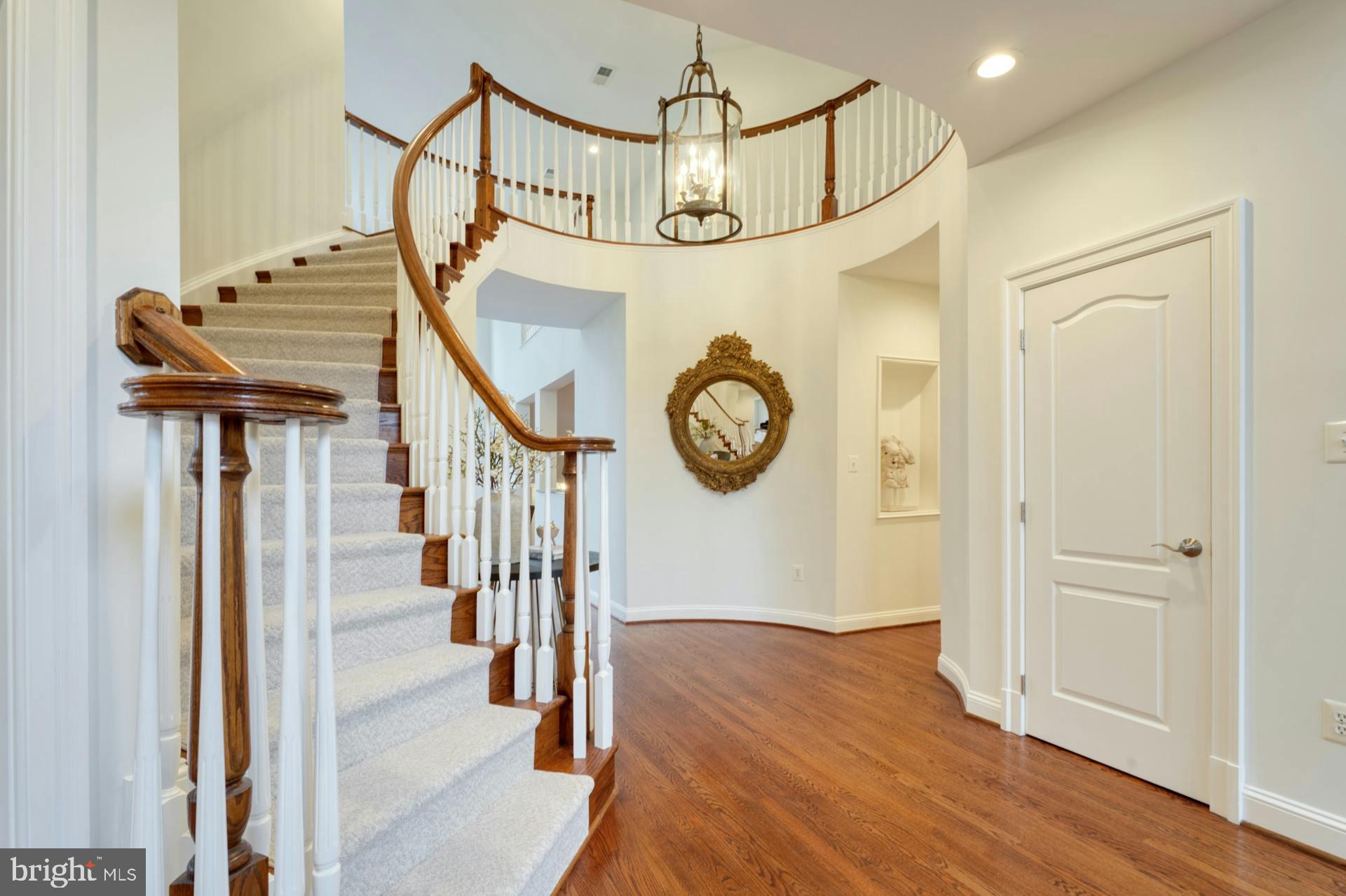 BEACON HILL - Residential