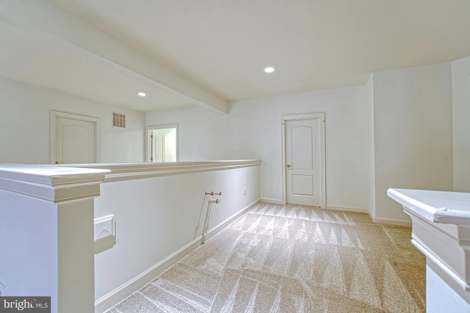 BEACON HILL - Residential