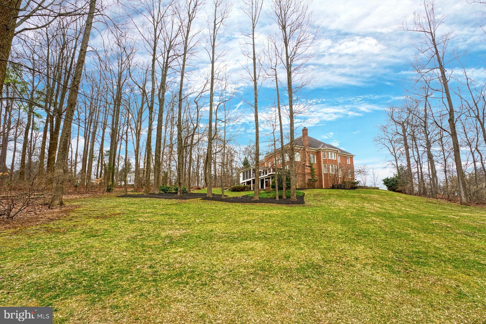 BEACON HILL - Residential