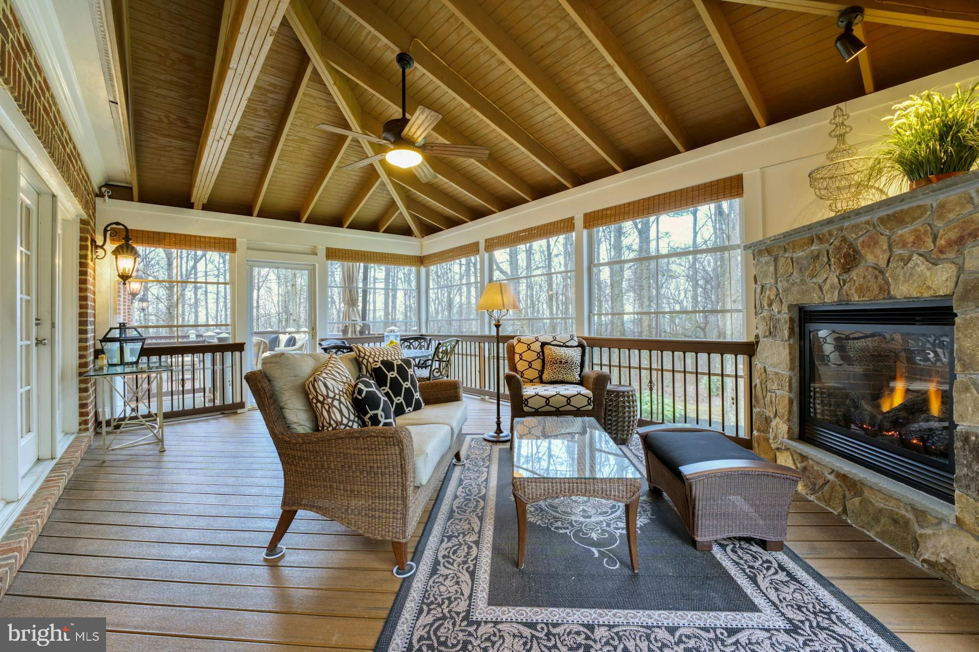 BEACON HILL - Residential