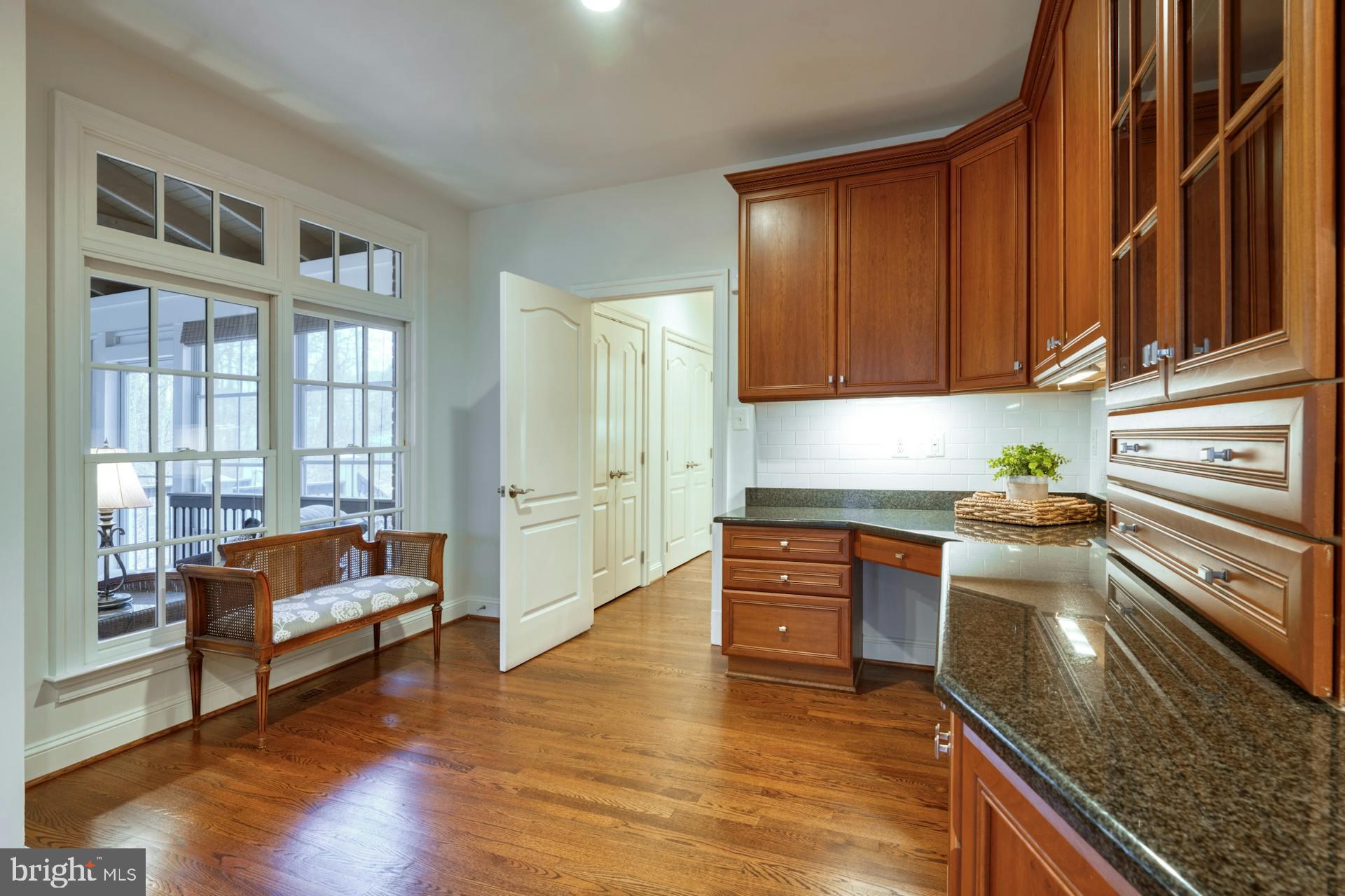 BEACON HILL - Residential