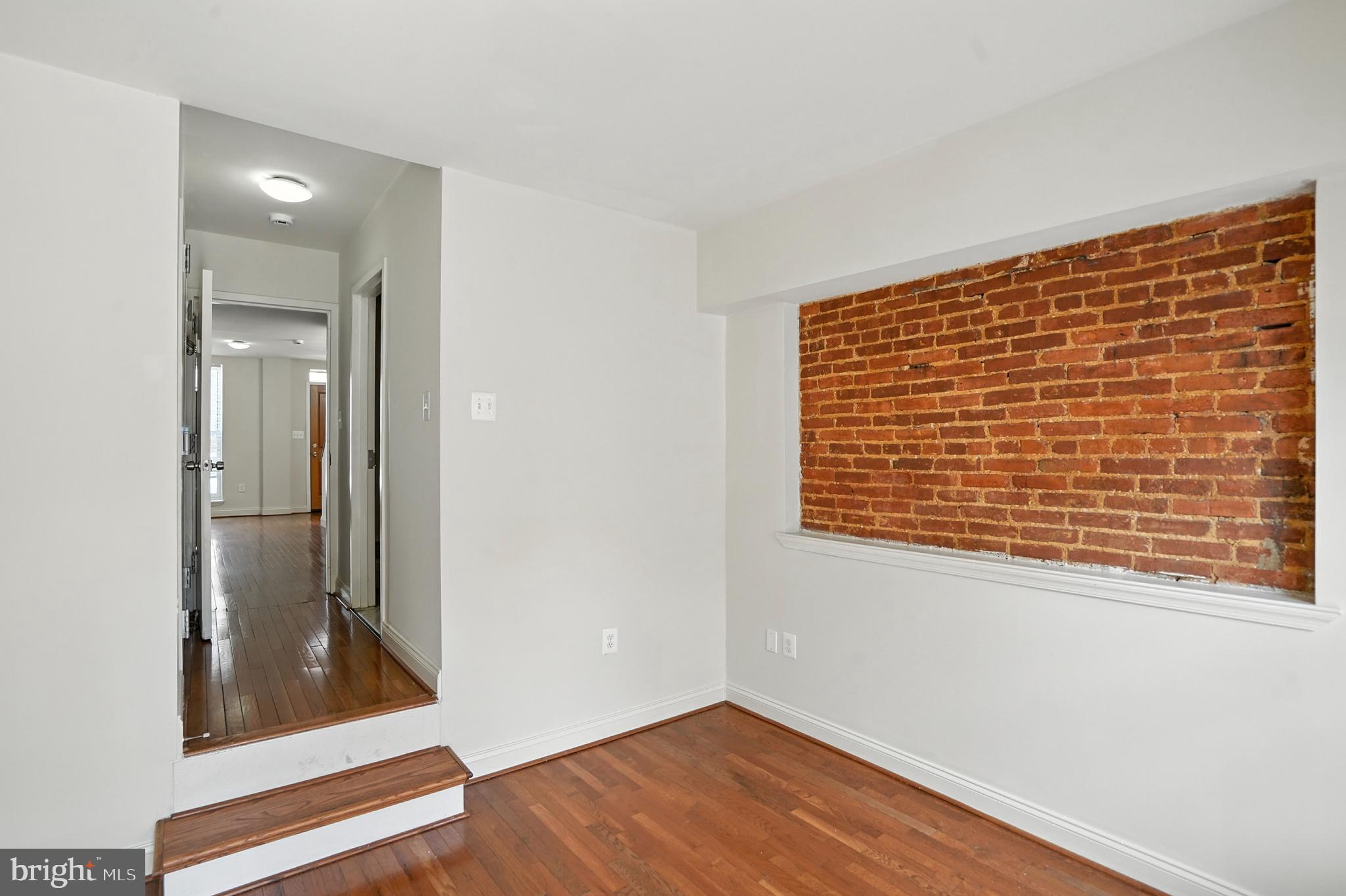 GREENMOUNT WEST - Residential