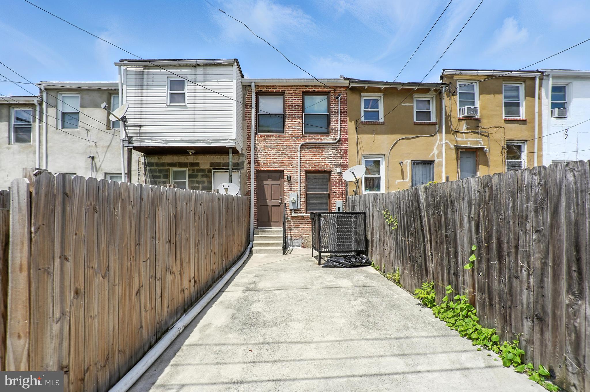 GREENMOUNT WEST - Residential