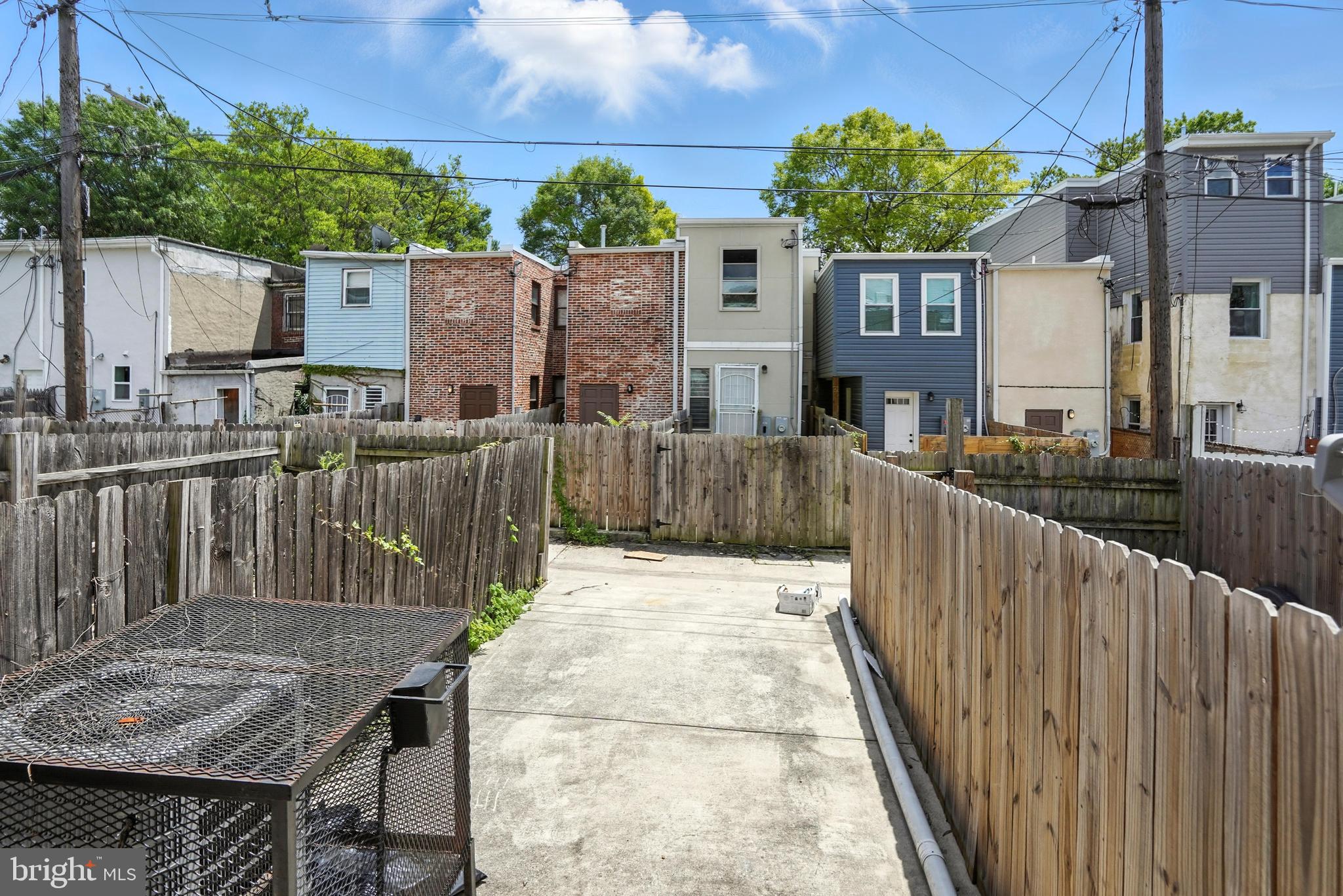 GREENMOUNT WEST - Residential