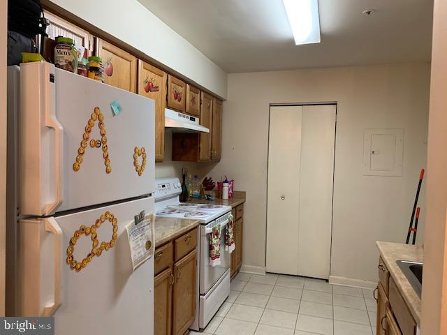 DEVON HILLS CONDO - Residential