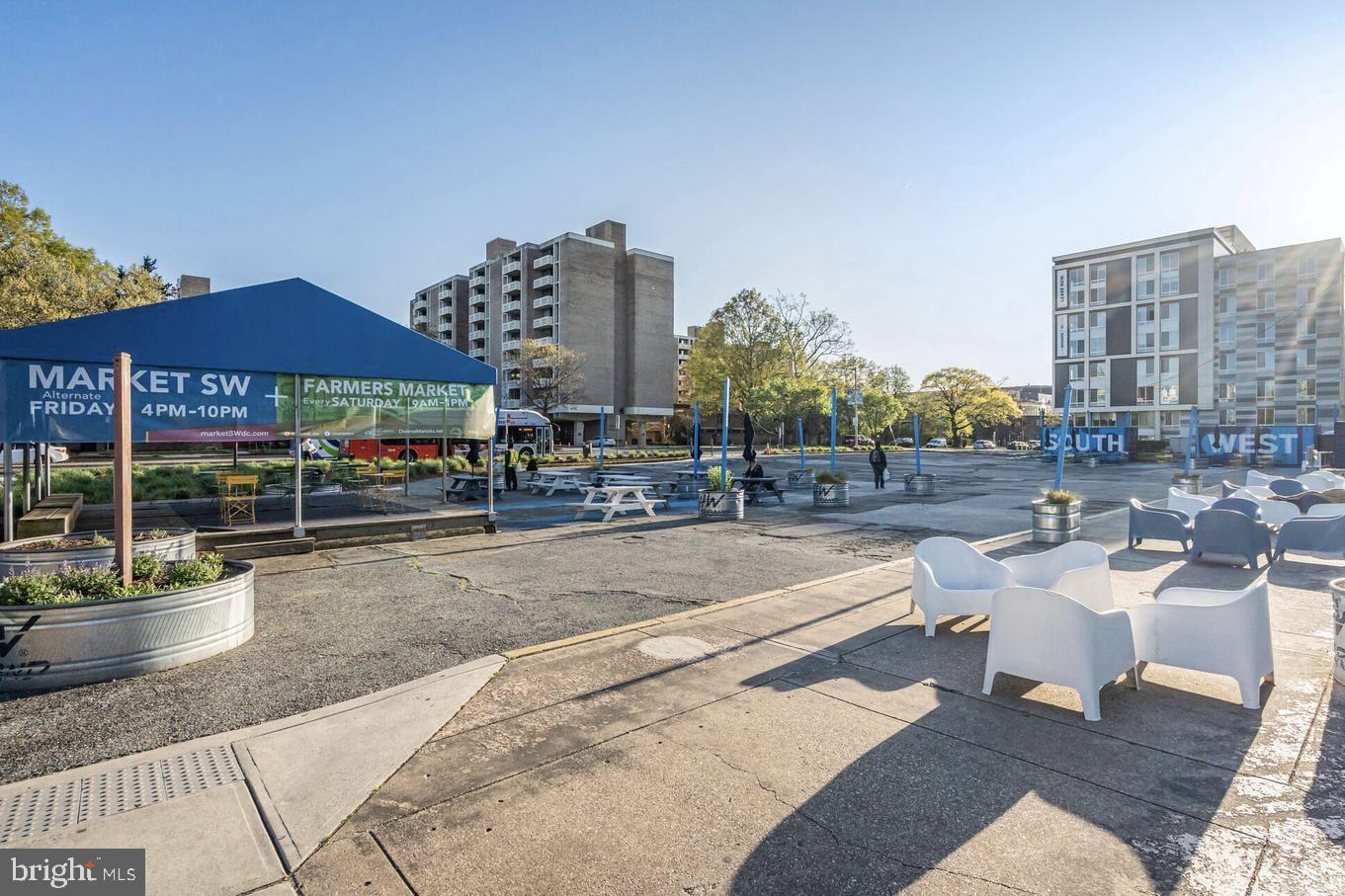 SOUTHWEST WATERFRONT - Residential