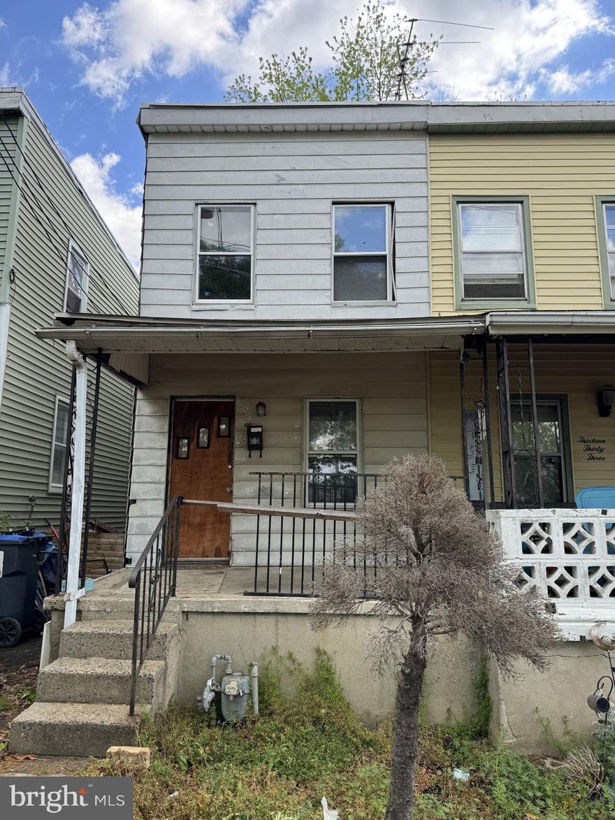 3 Bedroom 1 Bath twin.  Home in need of renovation and is being sold as-is.  Buyer responsible for U and O.  Great opportunity for a fix and flip.  Price reflects condition.  Power is not on so bring a flashlight for showings.