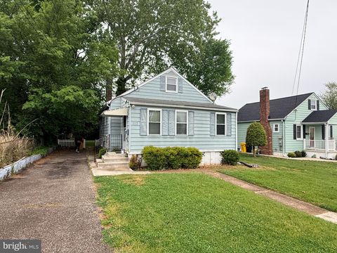 Homes For Sale - 112 S 2nd Avenue<br/> GLEN BURNIE, MD 21061