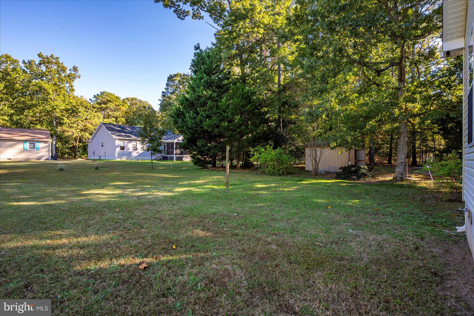 CAPTAIN'S COVE - Residential