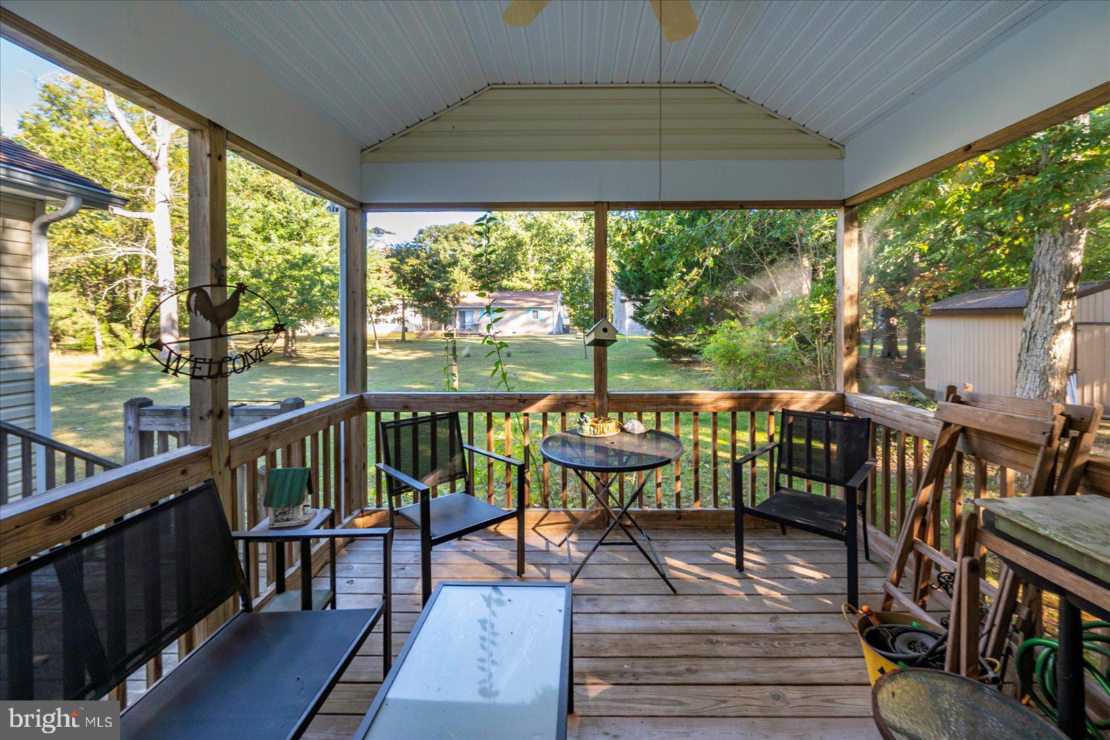 CAPTAIN'S COVE - Residential