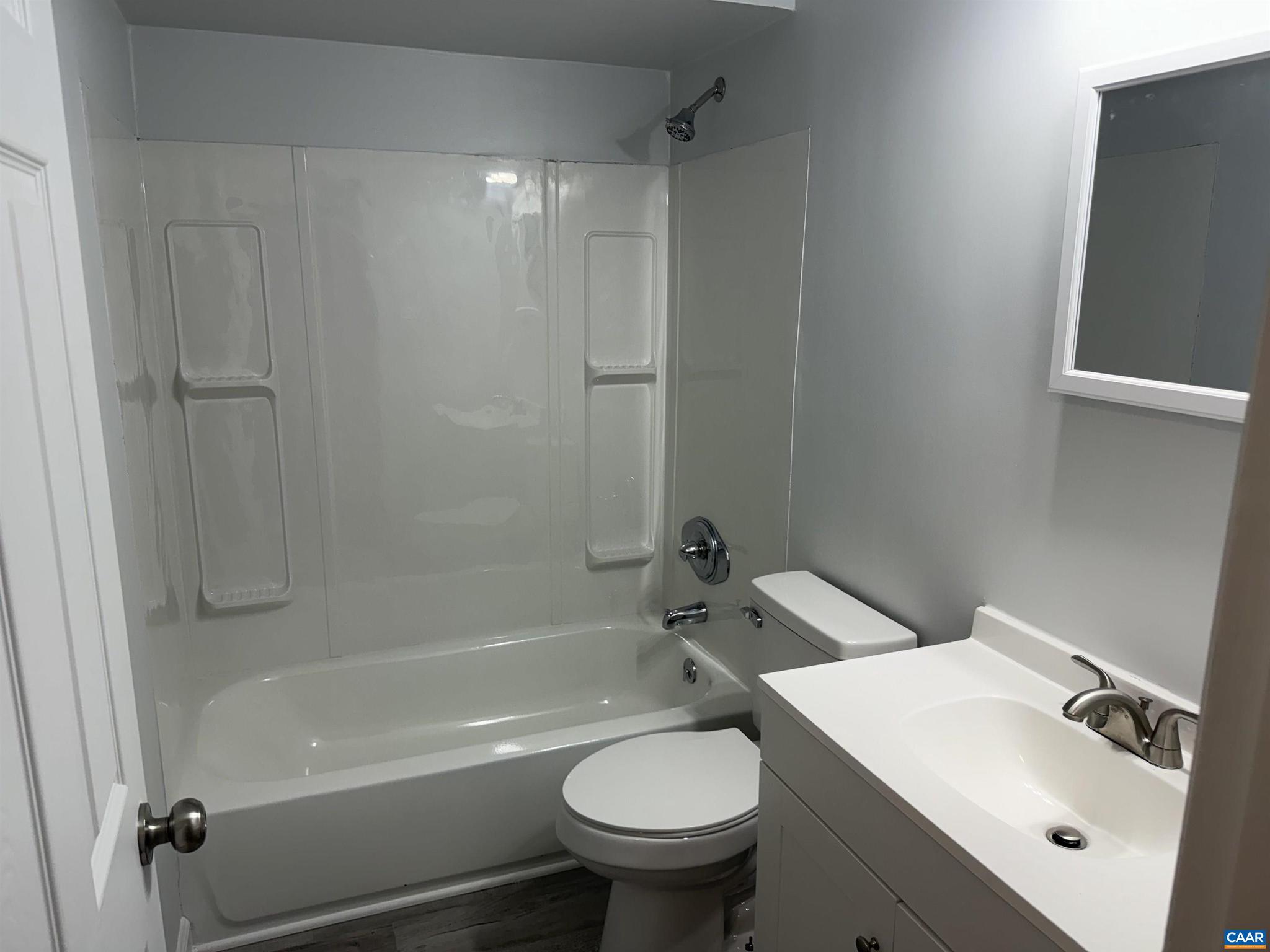JEFFERSON PARK - Residential Lease