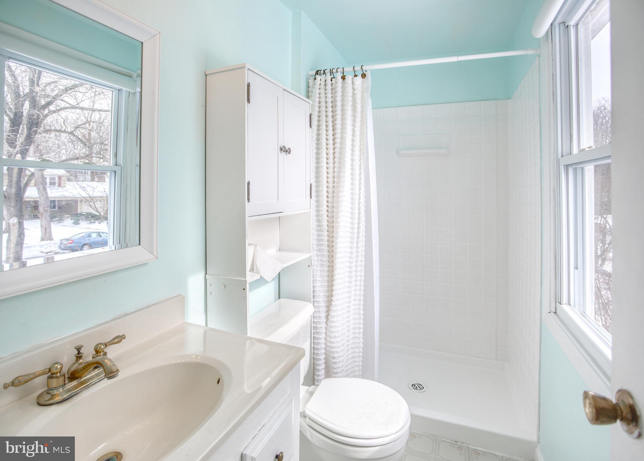 KENILWORTH - Residential