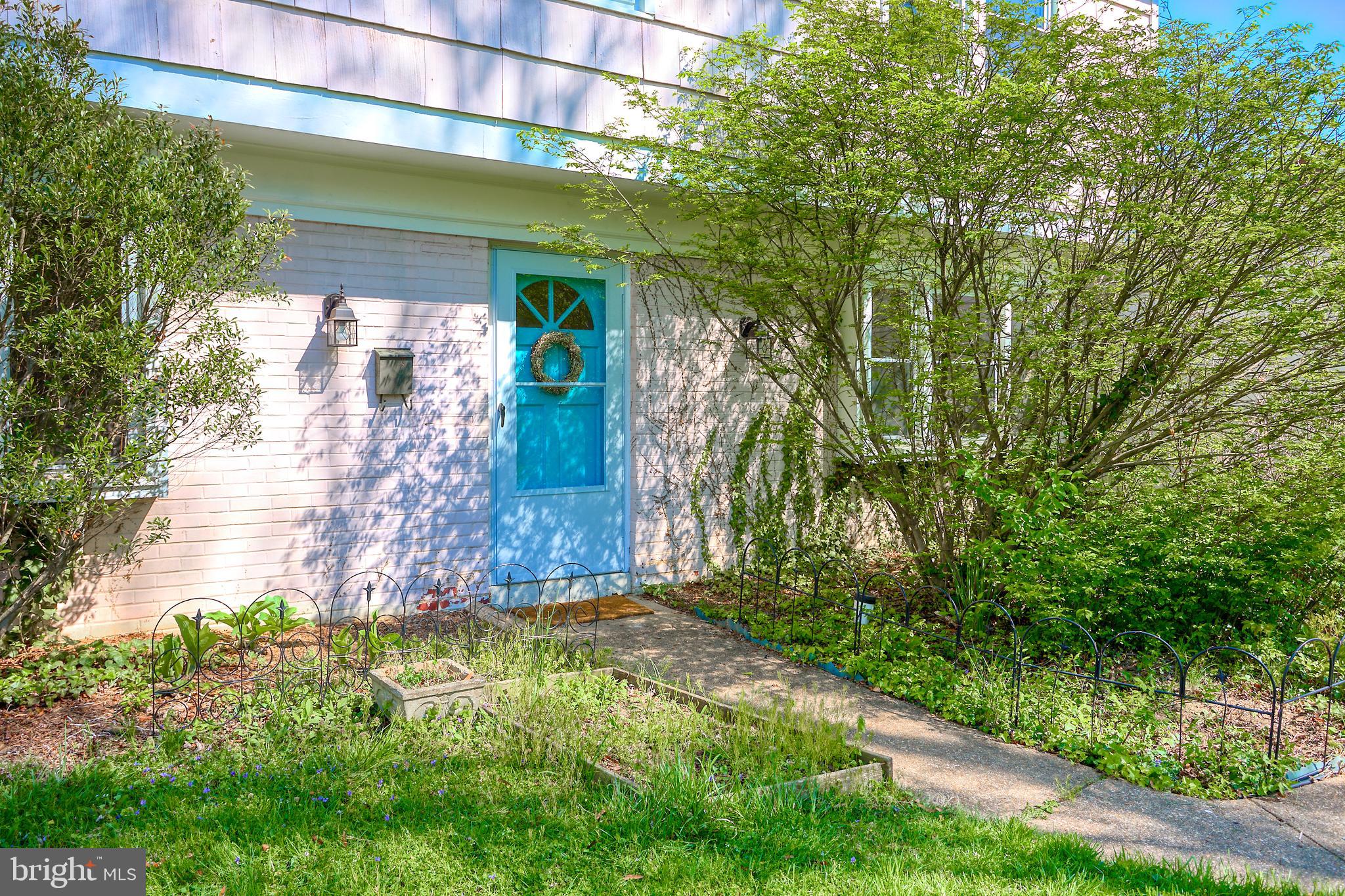 KENILWORTH - Residential