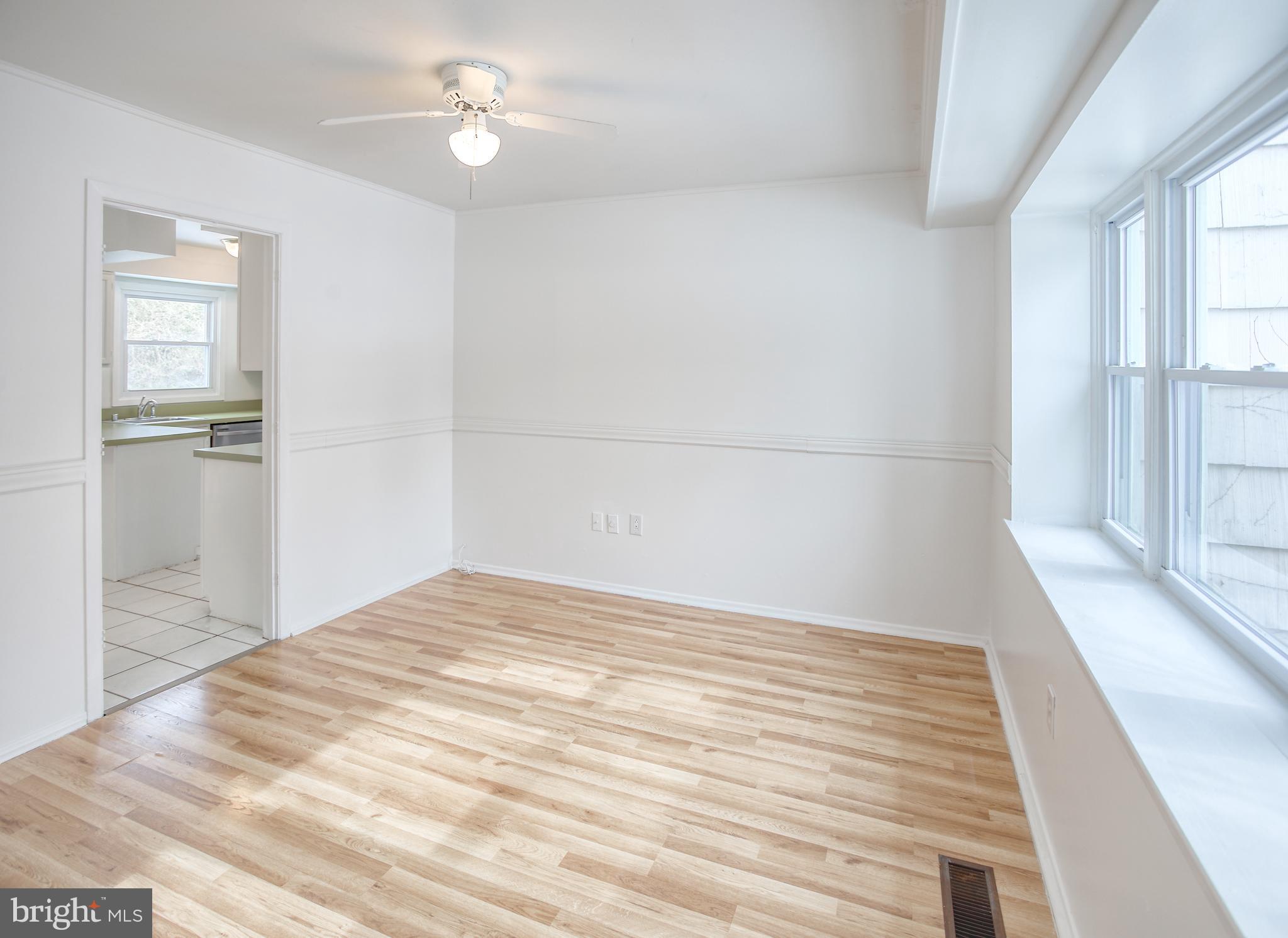 KENILWORTH - Residential