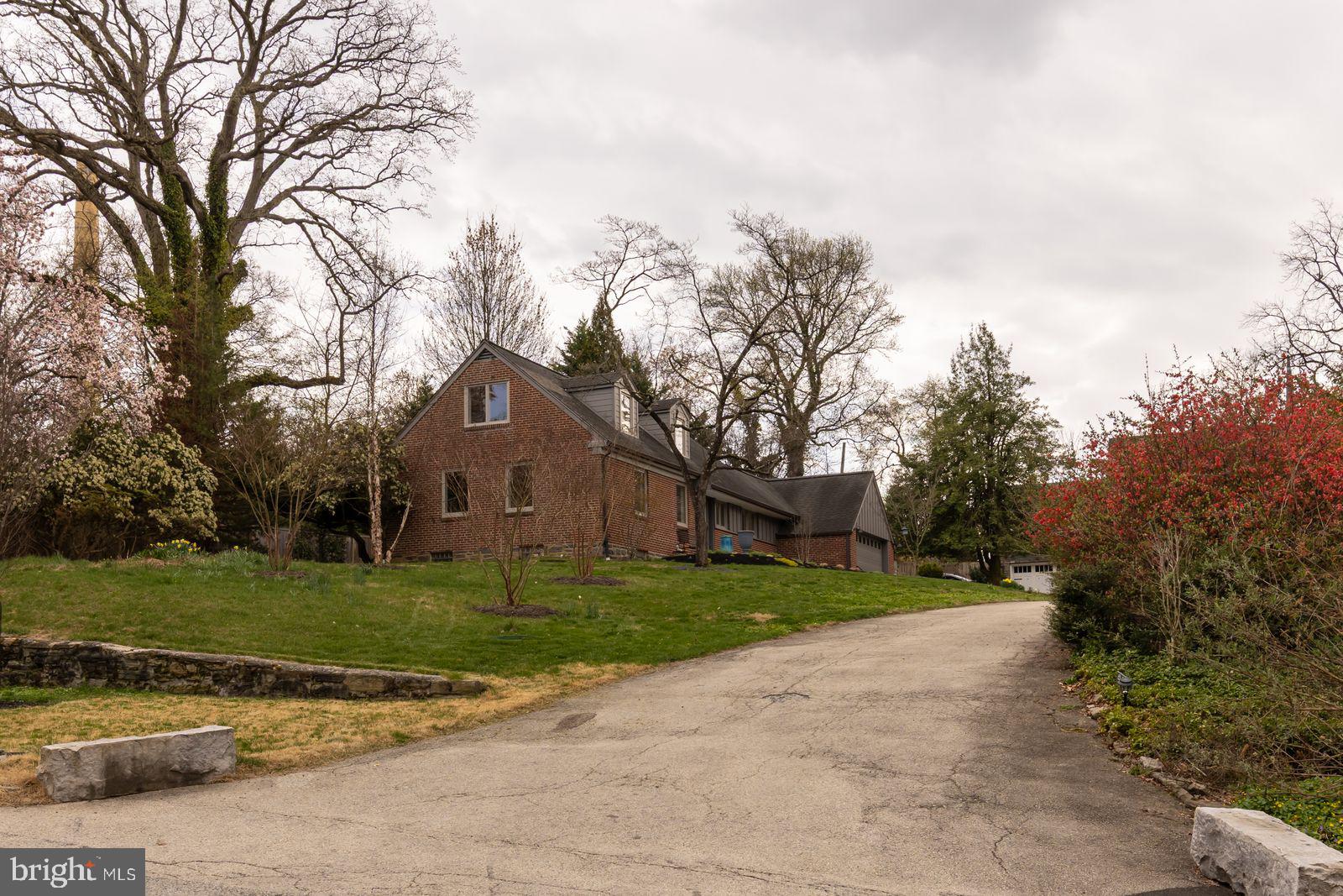 CHESTNUT HILL - Residential