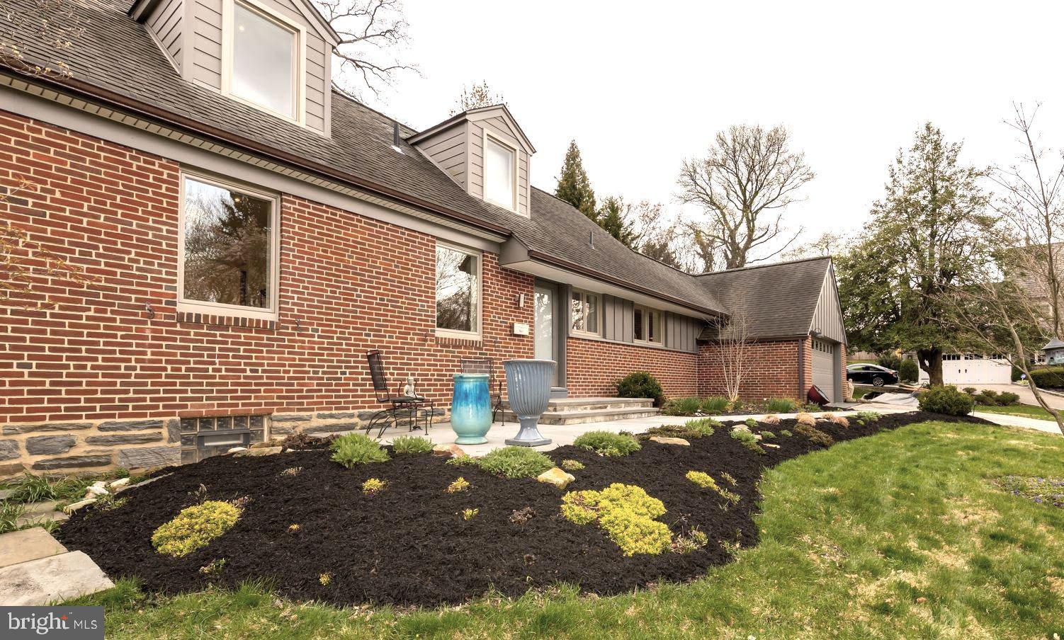 CHESTNUT HILL - Residential