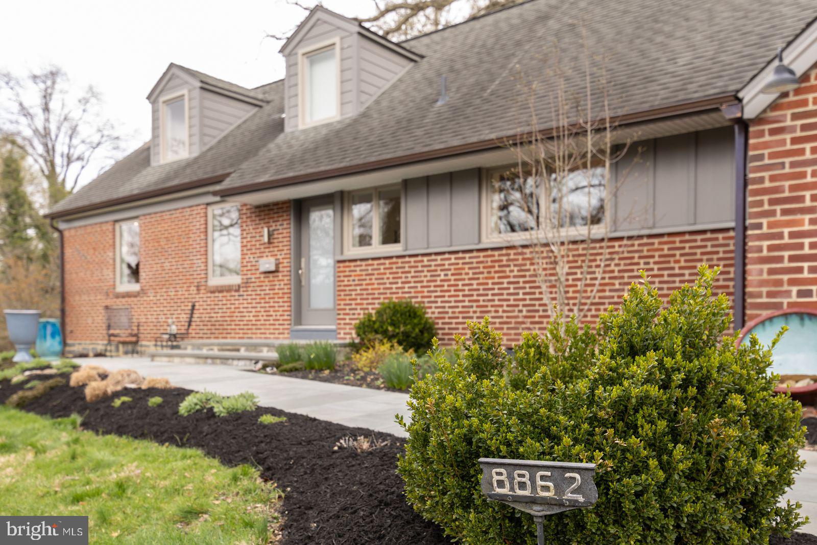 CHESTNUT HILL - Residential