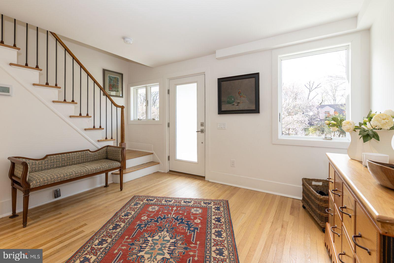 CHESTNUT HILL - Residential