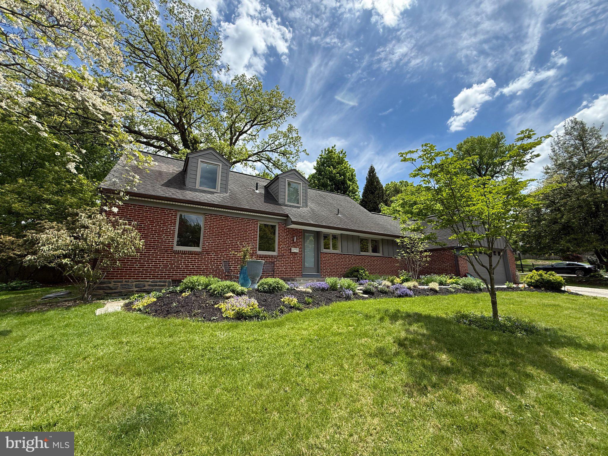 CHESTNUT HILL - Residential