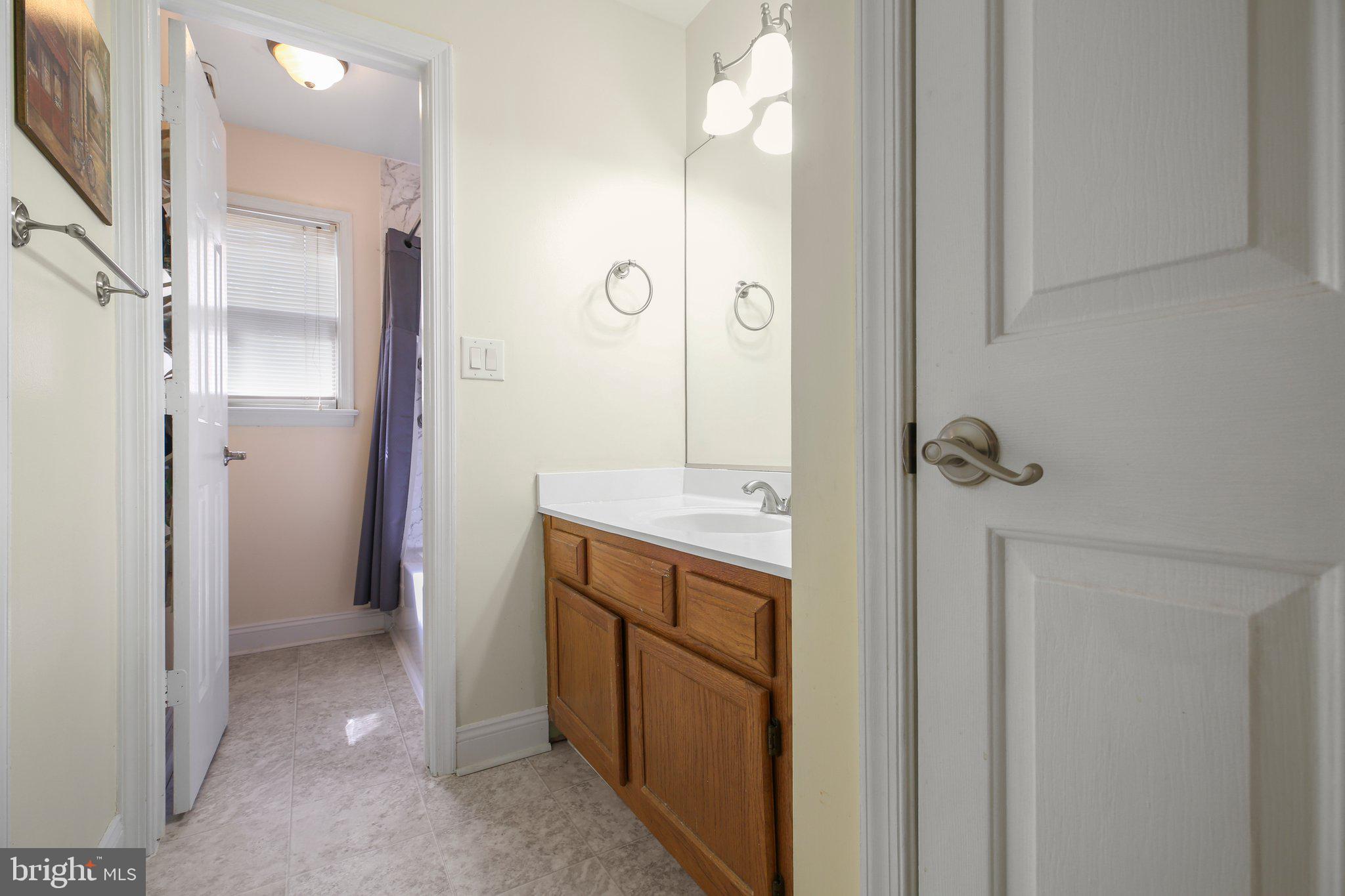 FOREST HILL - Residential