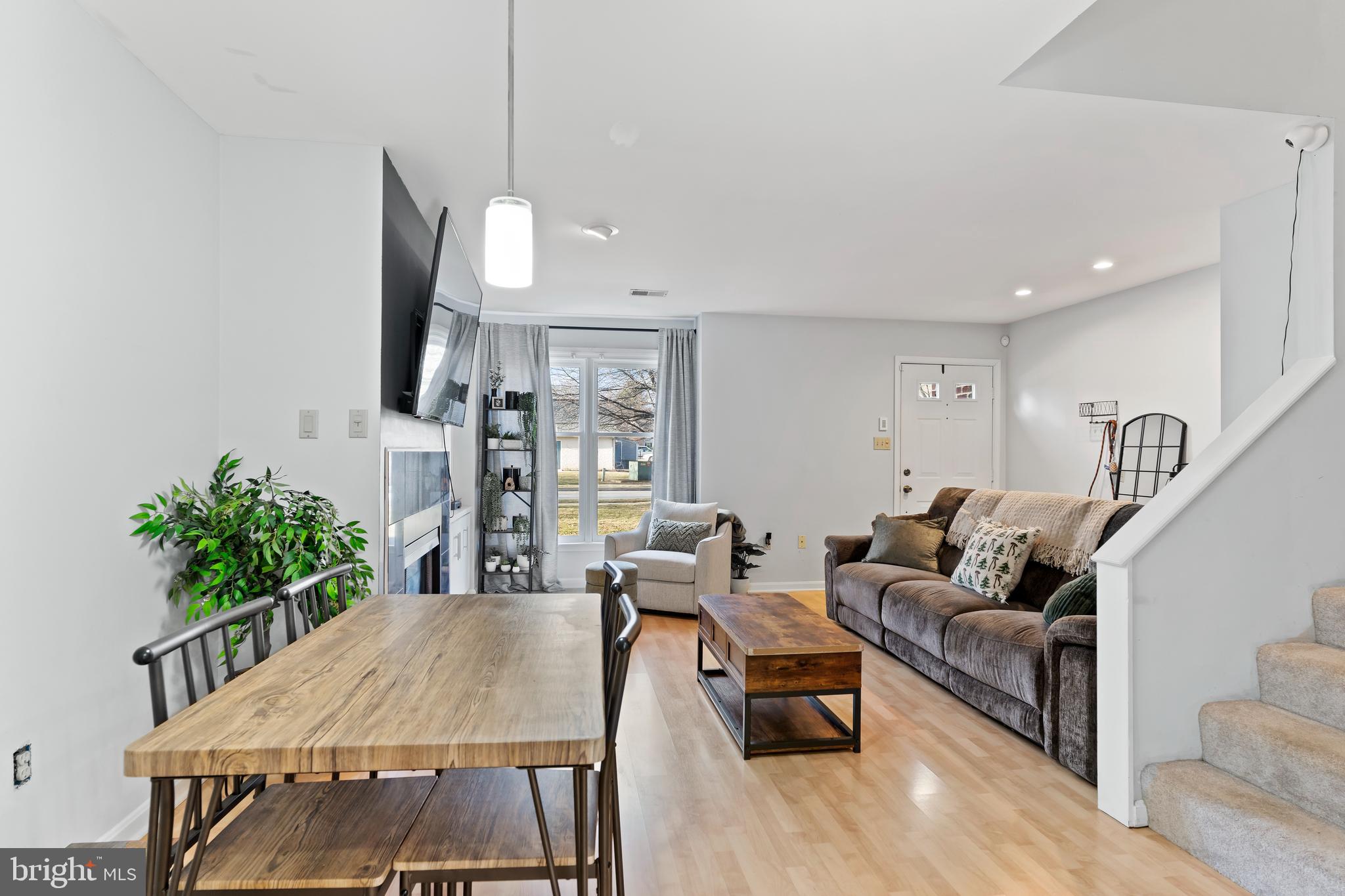 VILLAGE OF MORELAND - Residential