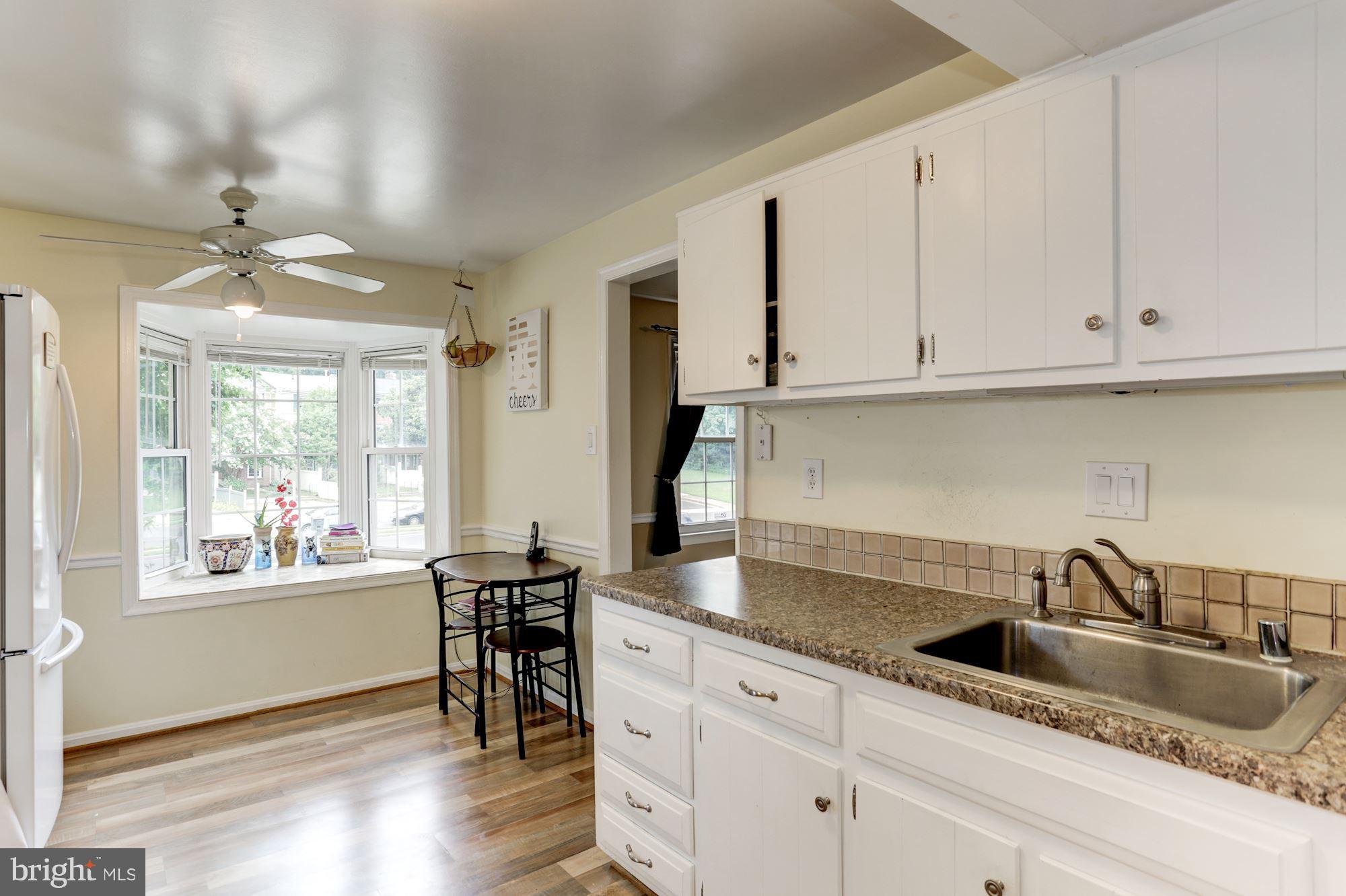 PINEWOOD LAKE - Residential