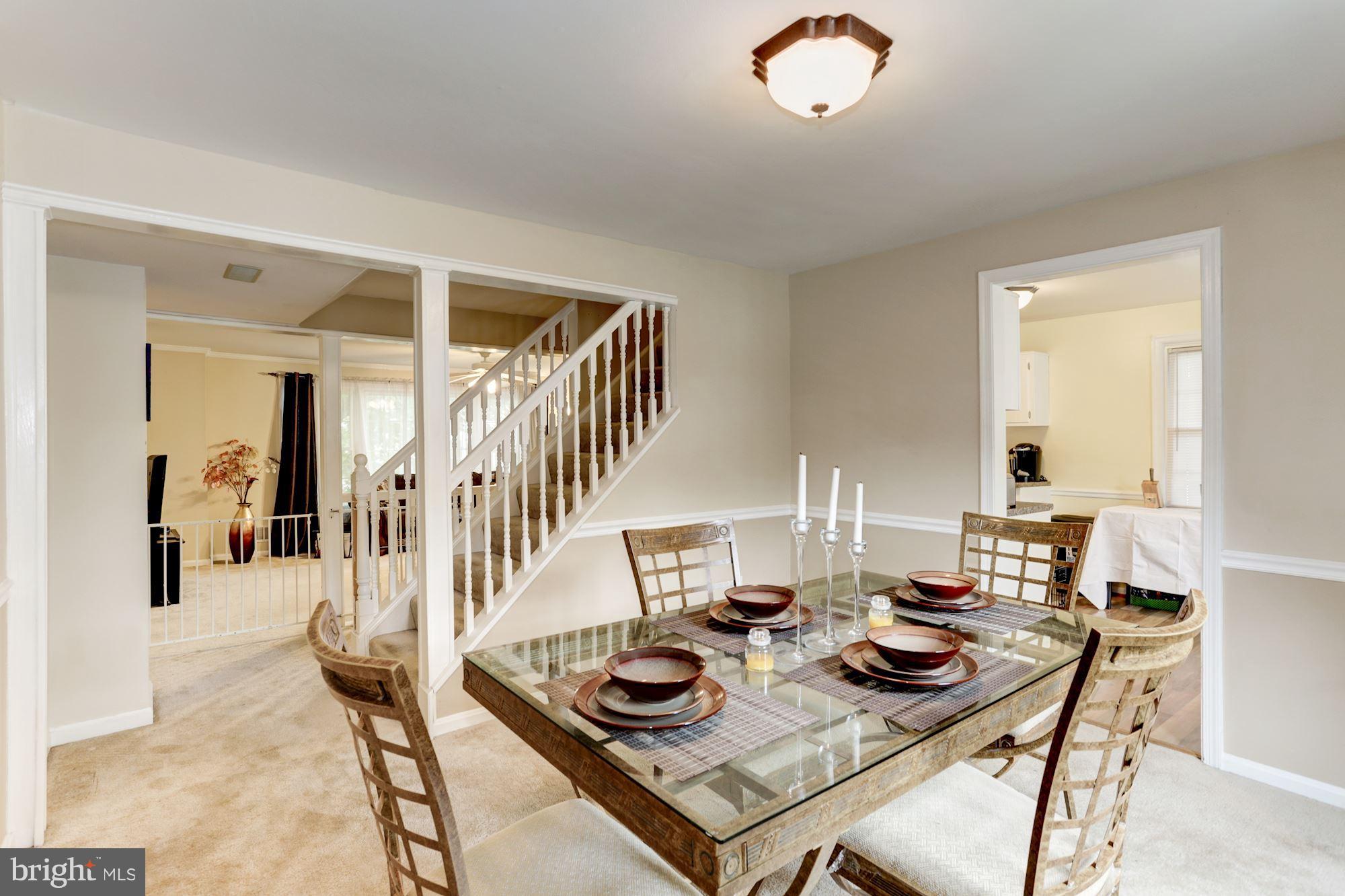 PINEWOOD LAKE - Residential