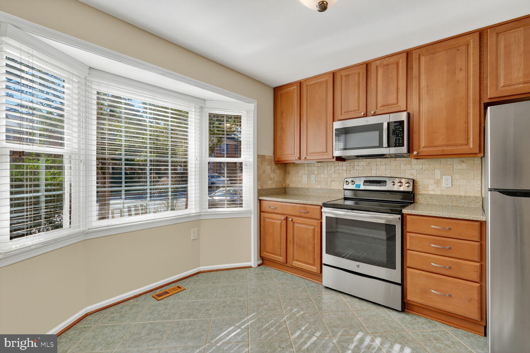 5654 RIDGE VIEW DRIVE