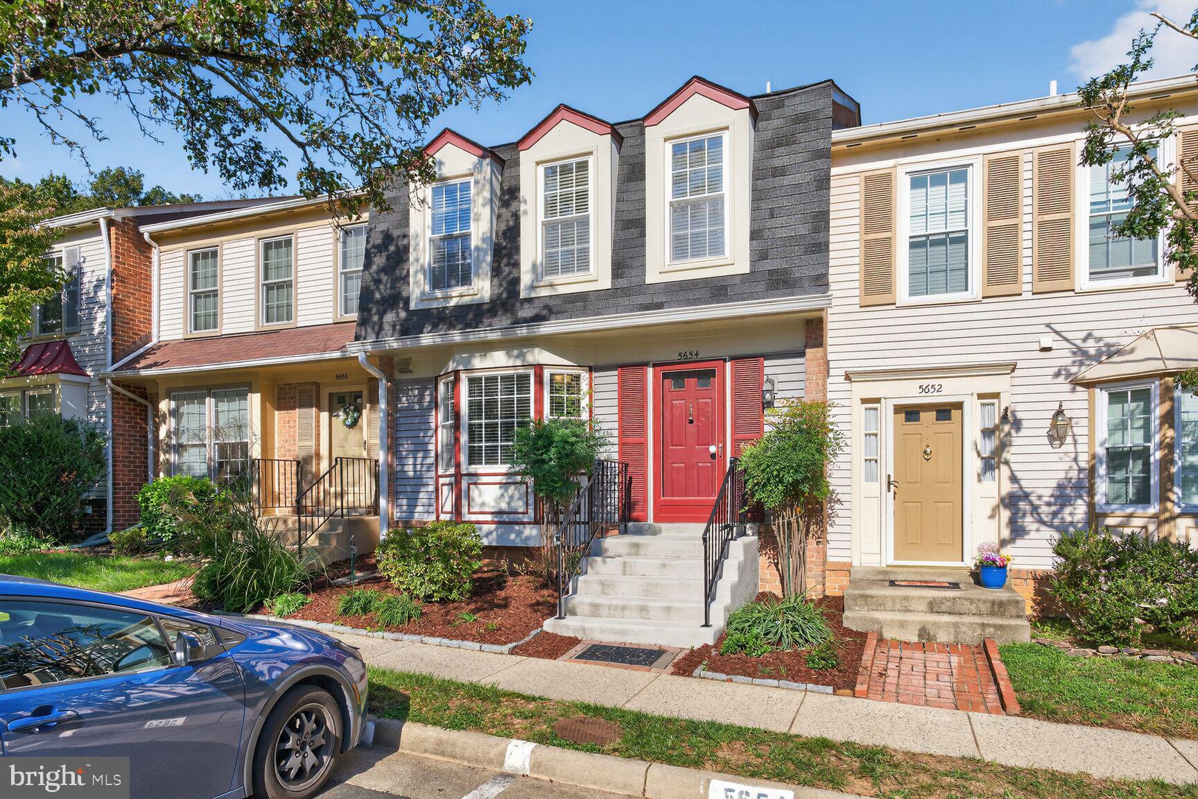 5654 RIDGE VIEW DRIVE