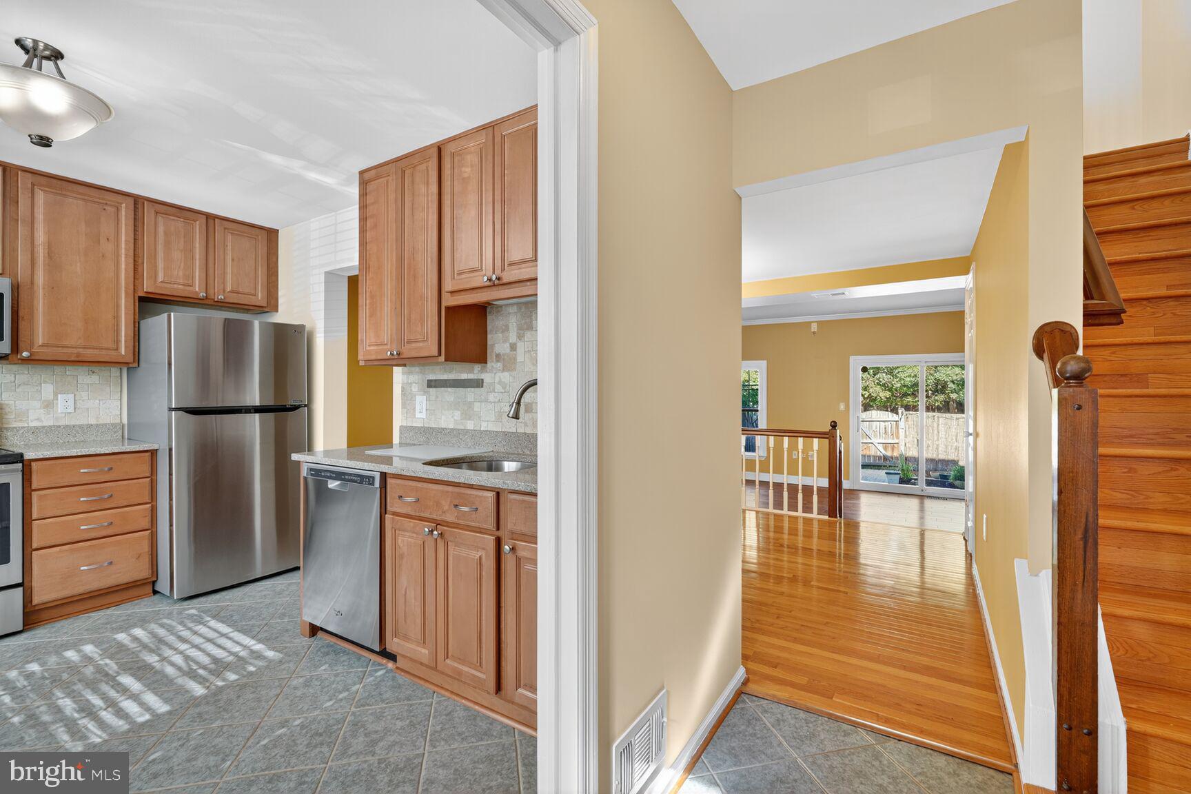 5654 RIDGE VIEW DRIVE