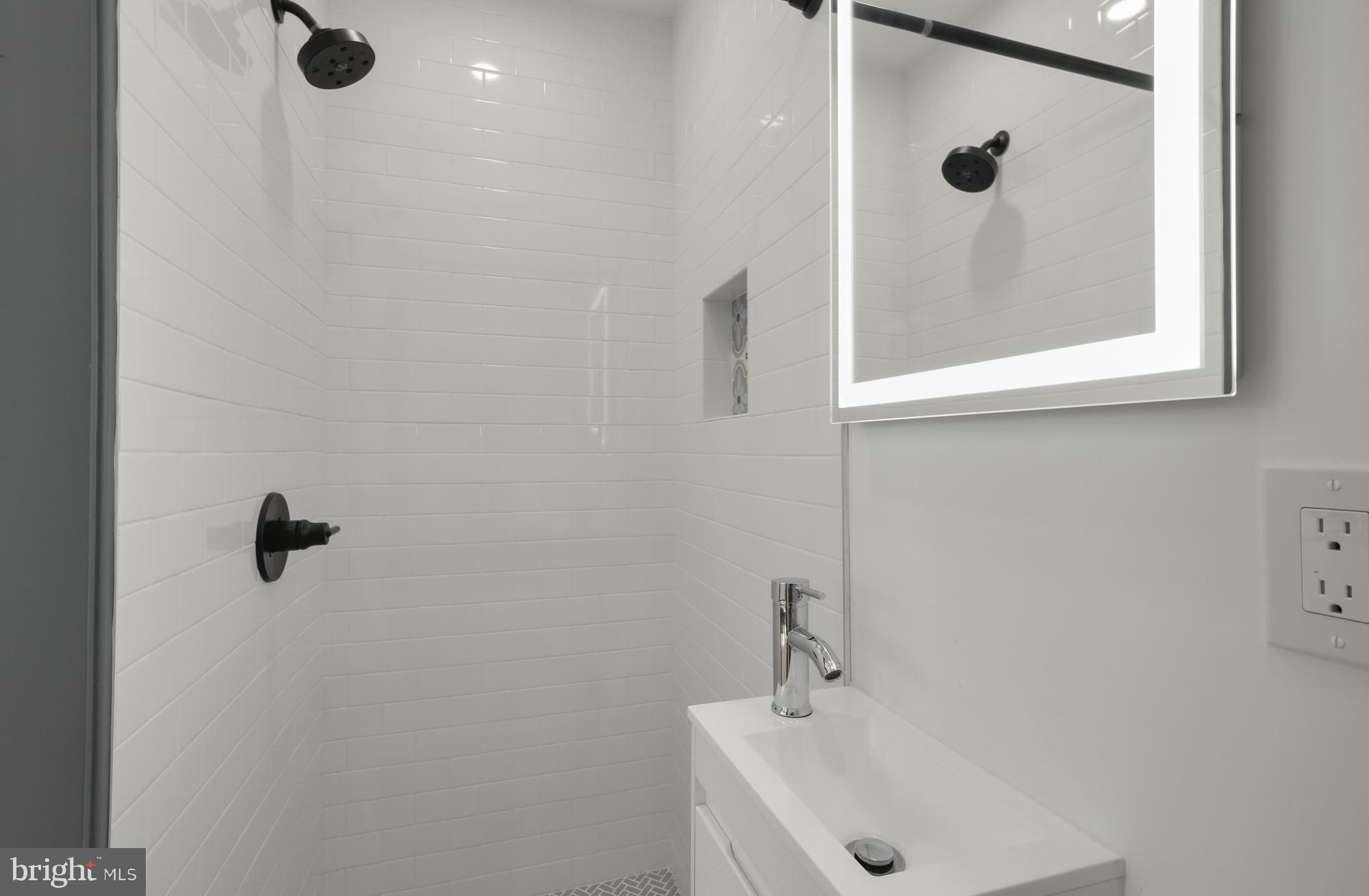 BREWERYTOWN - Residential Lease