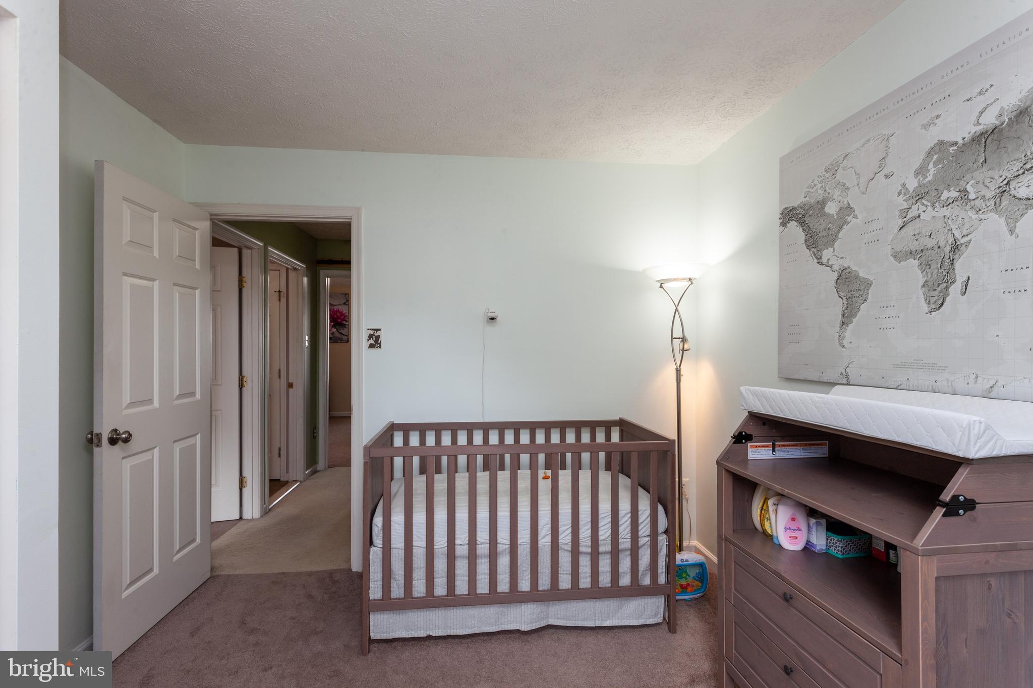 CONSTANT FRIENDSHIP - Residential